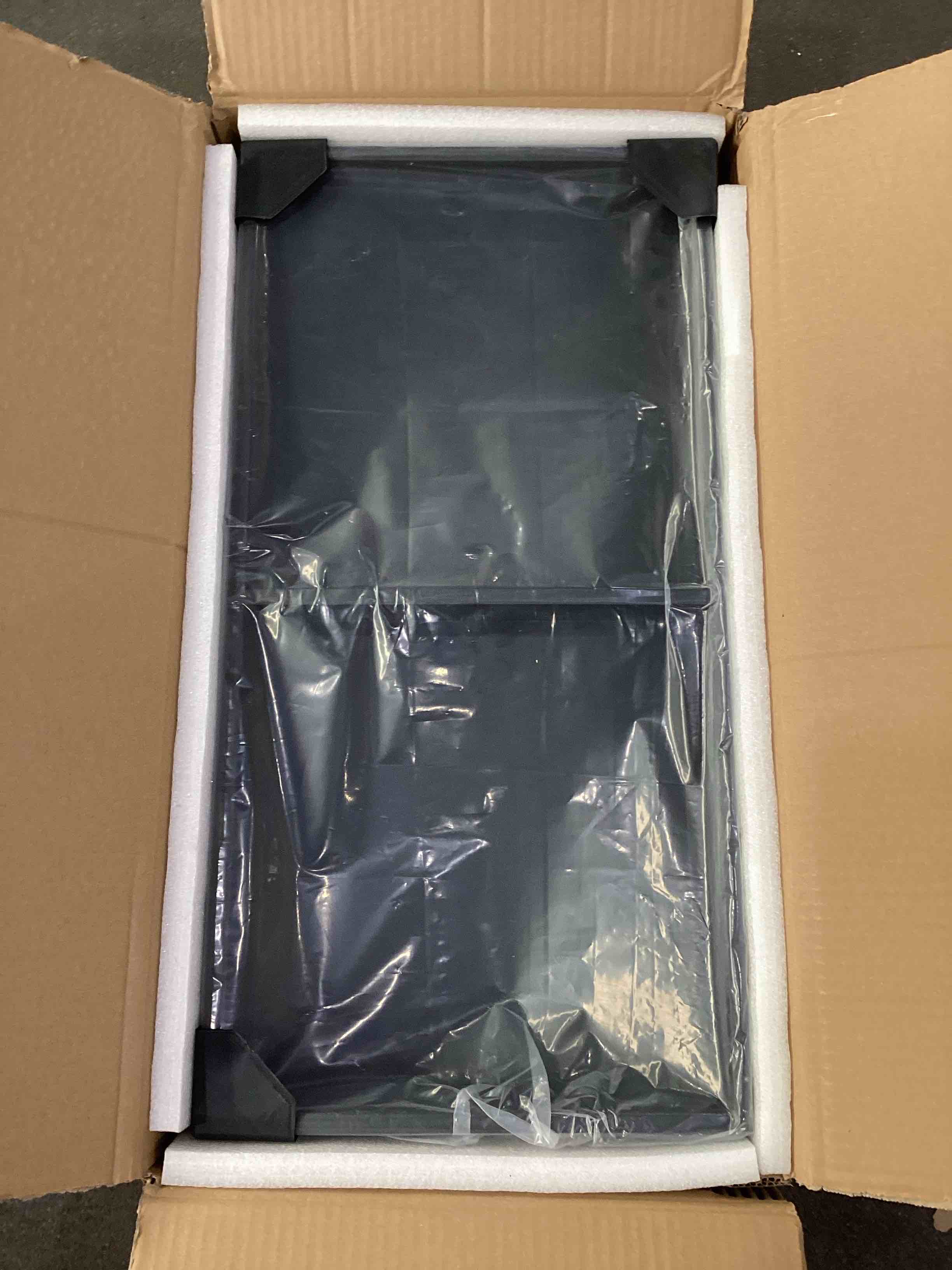https://s3.amazonaws.com/lotting-images-prod/bidfta/PNK1586173_1750363074027.jpeg