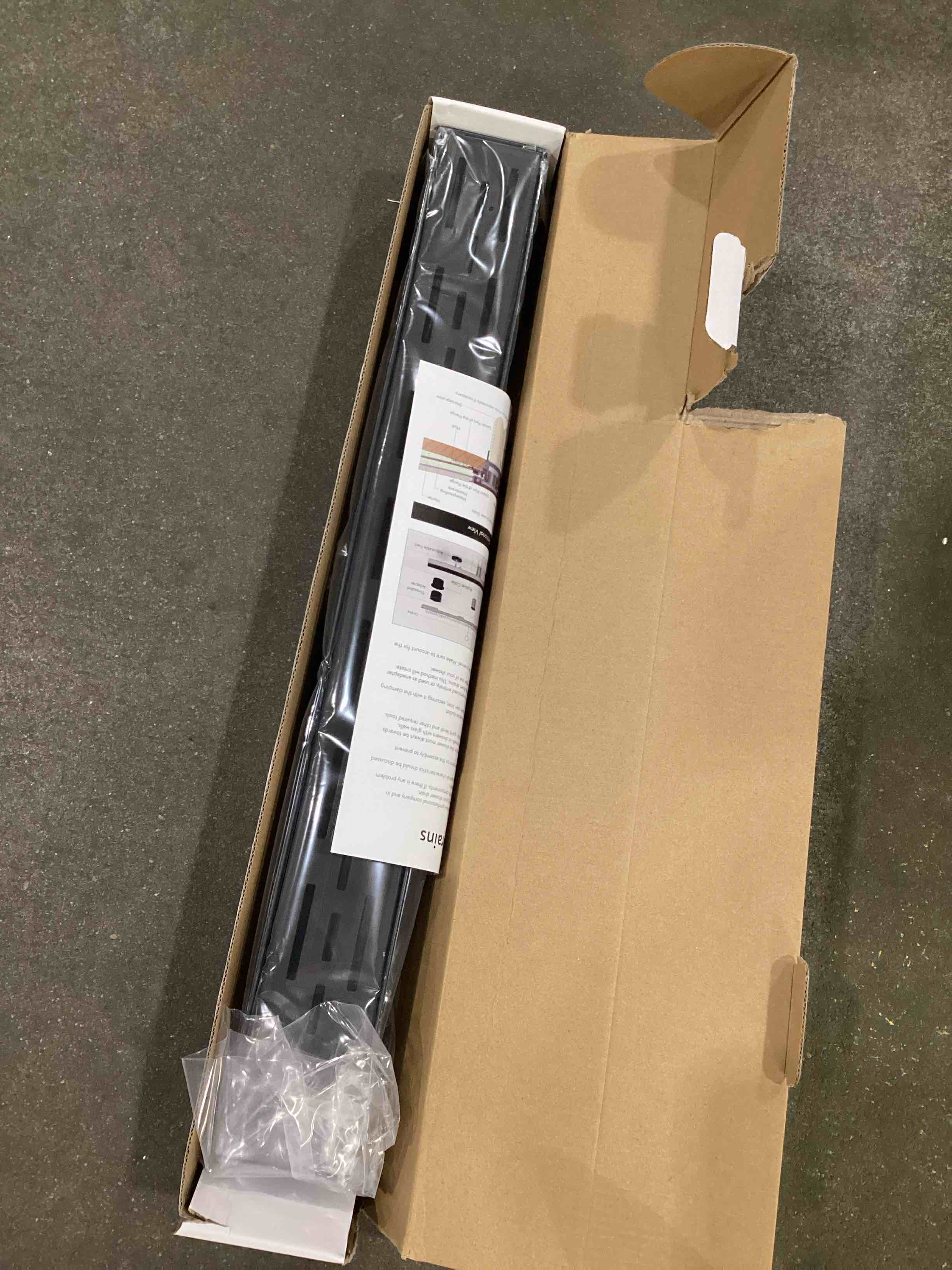 https://s3.amazonaws.com/lotting-images-prod/bidfta/PNK1586243_1750440865473.jpeg
