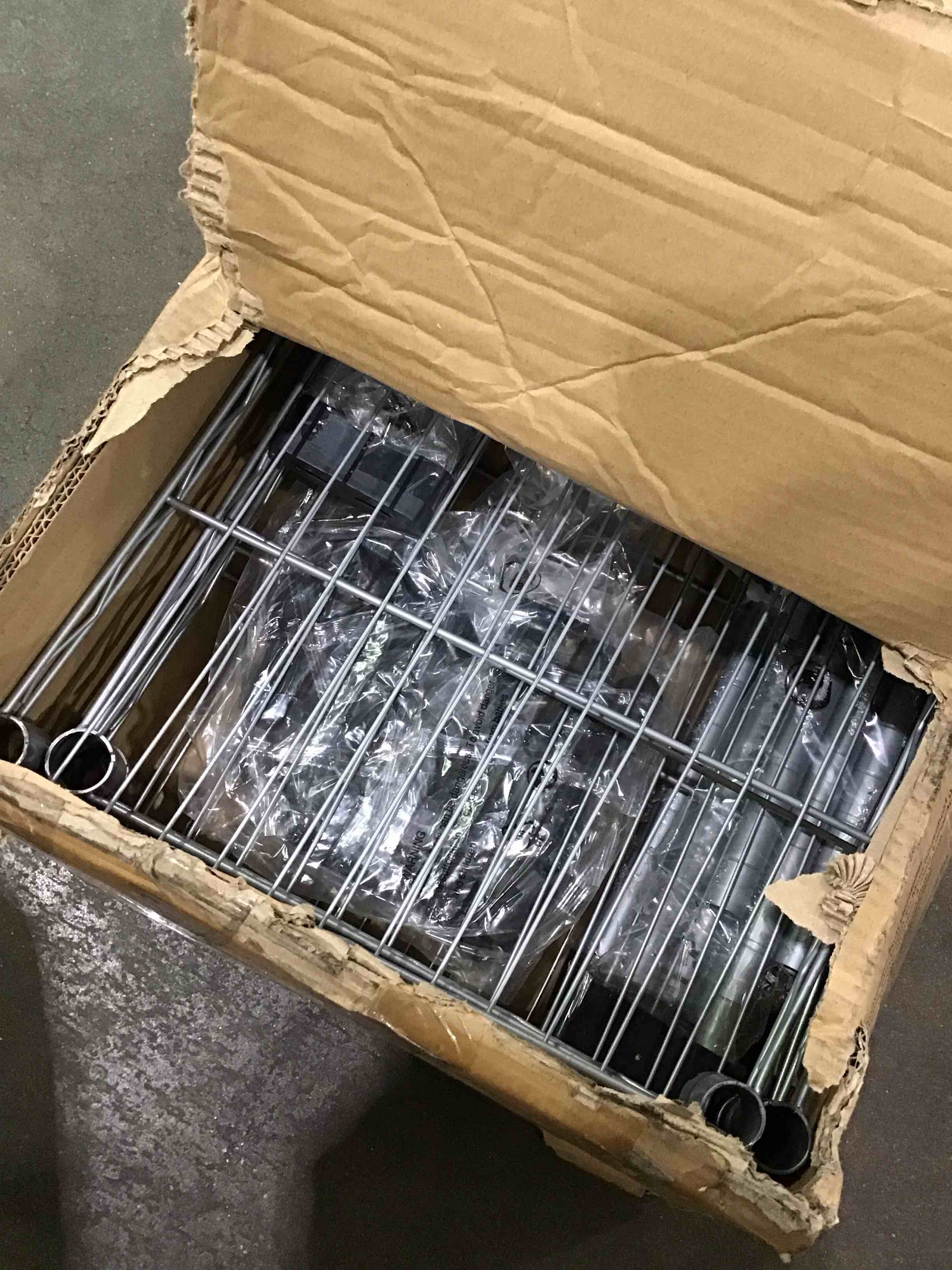 https://s3.amazonaws.com/lotting-images-prod/bidfta/PNK1586408_1750775994849.jpeg
