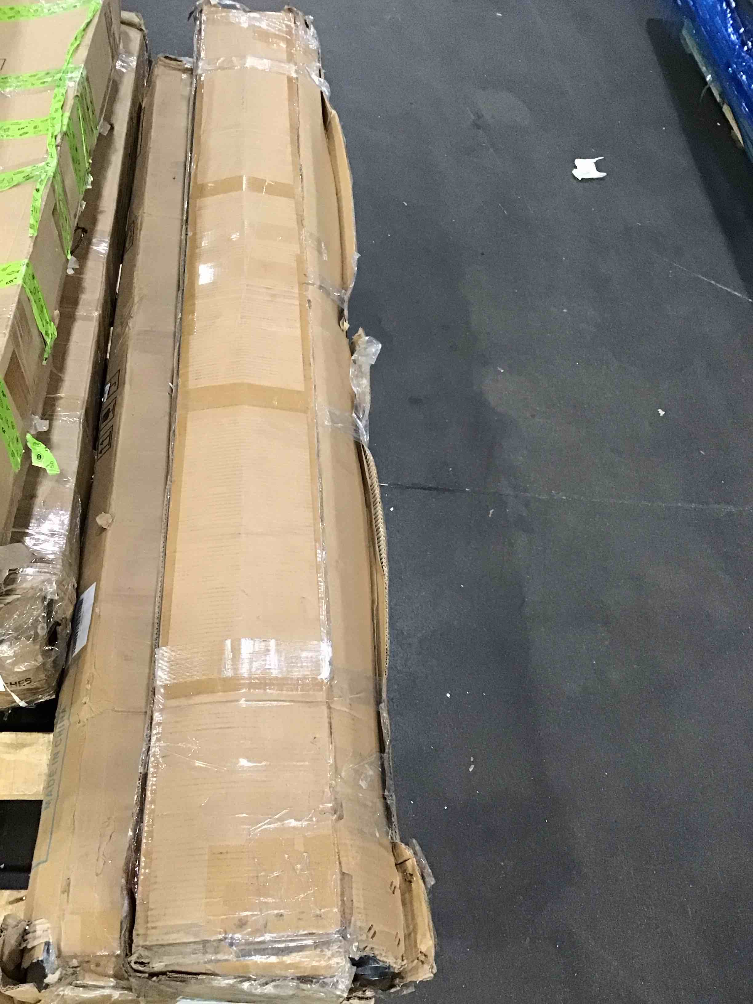 https://s3.amazonaws.com/lotting-images-prod/bidfta/PNK1586450_1750872028809.jpeg
