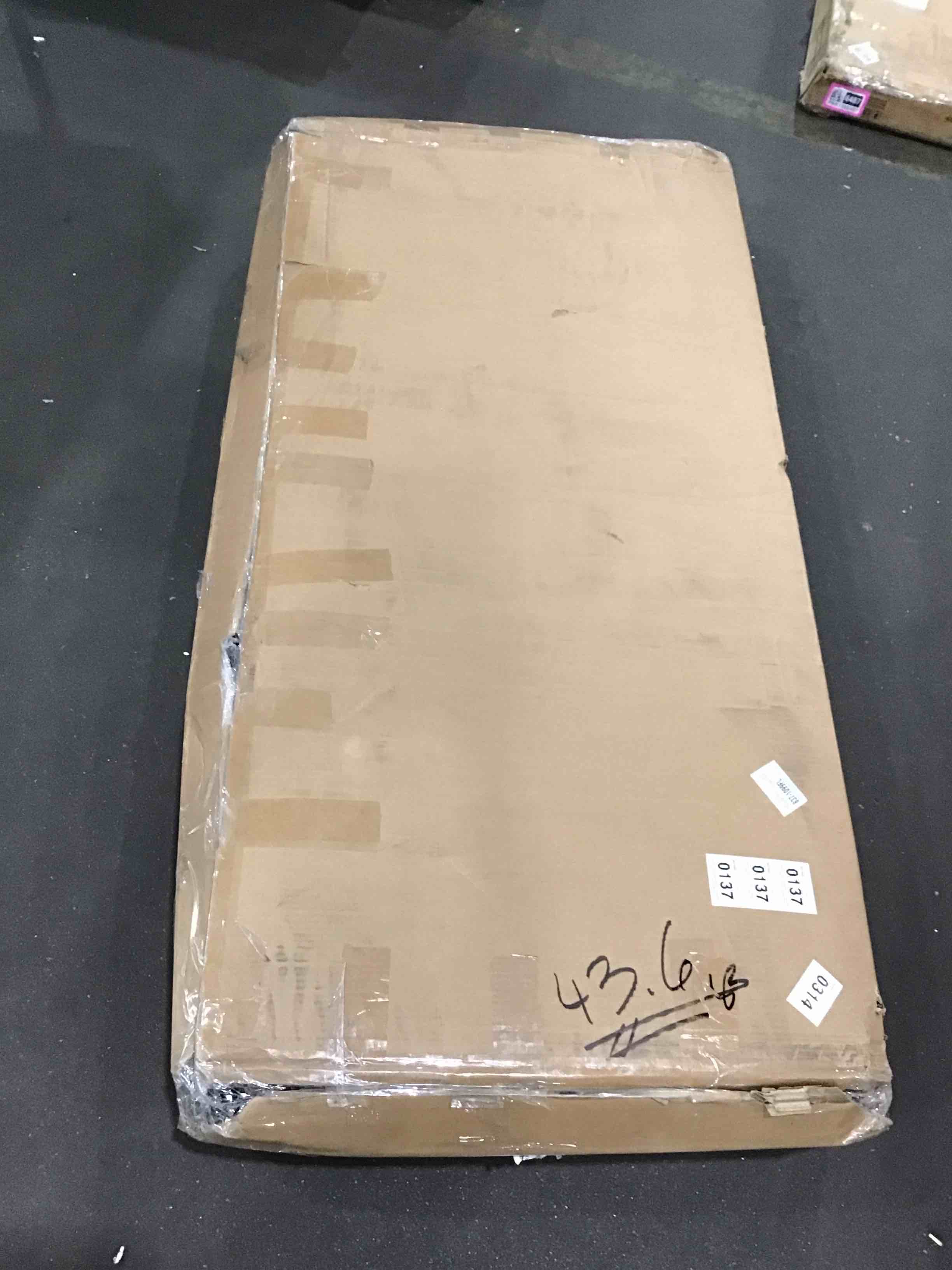 https://s3.amazonaws.com/lotting-images-prod/bidfta/PNK1586490_1750943476650.jpeg