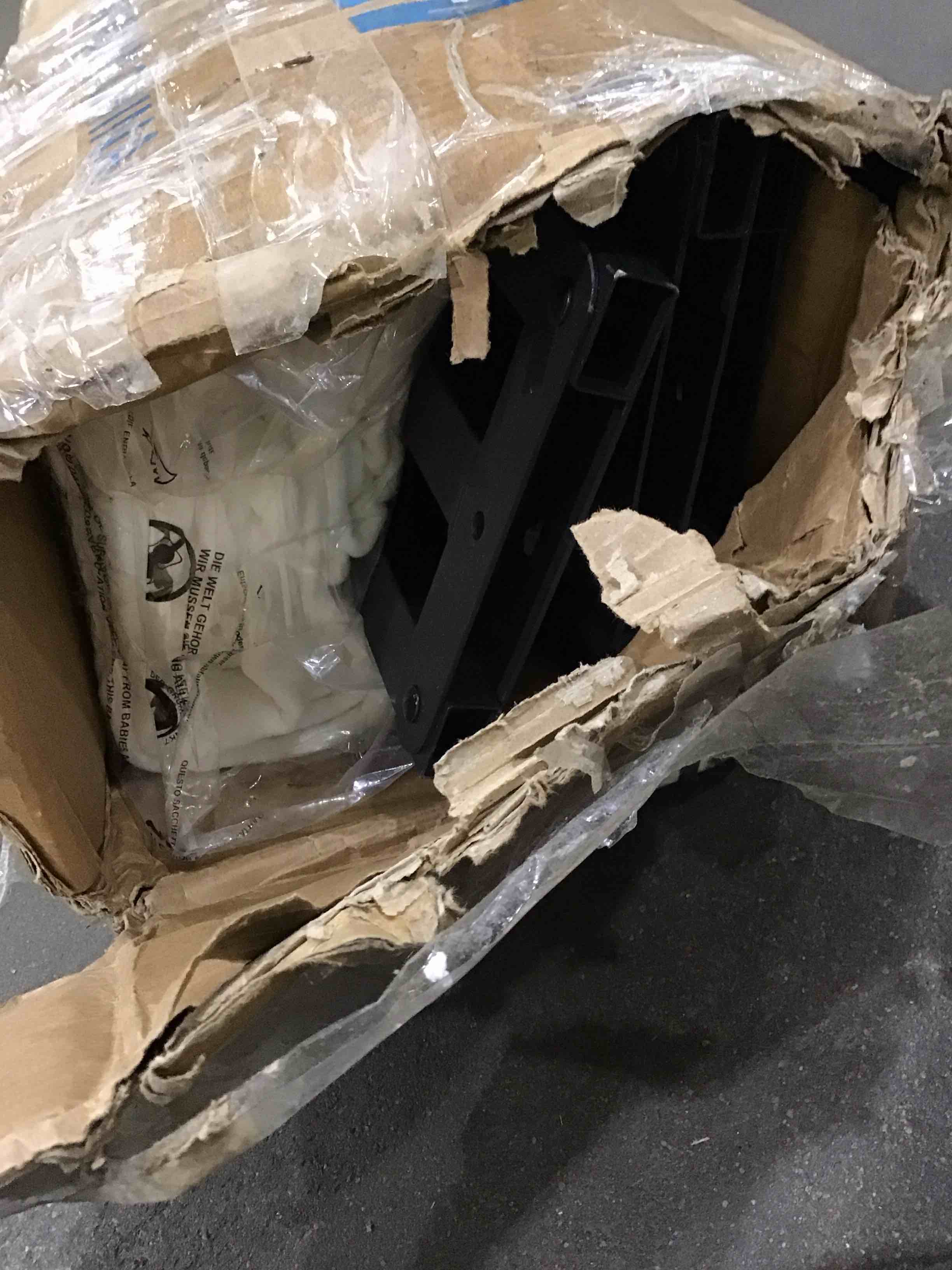 https://s3.amazonaws.com/lotting-images-prod/bidfta/PNK1586581_1751037375115.jpeg