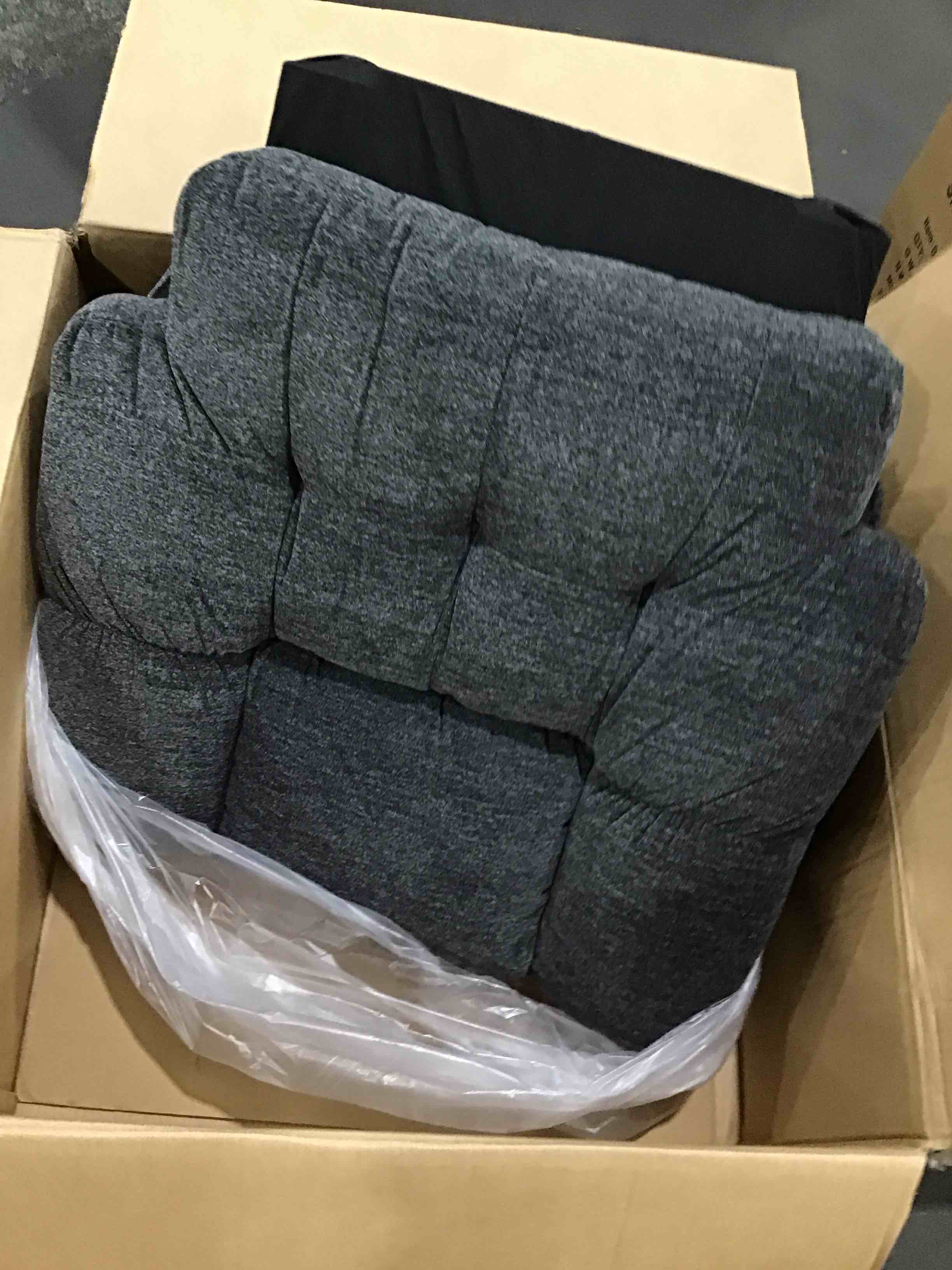 https://s3.amazonaws.com/lotting-images-prod/bidfta/PNK1587377_1751891601845.jpeg