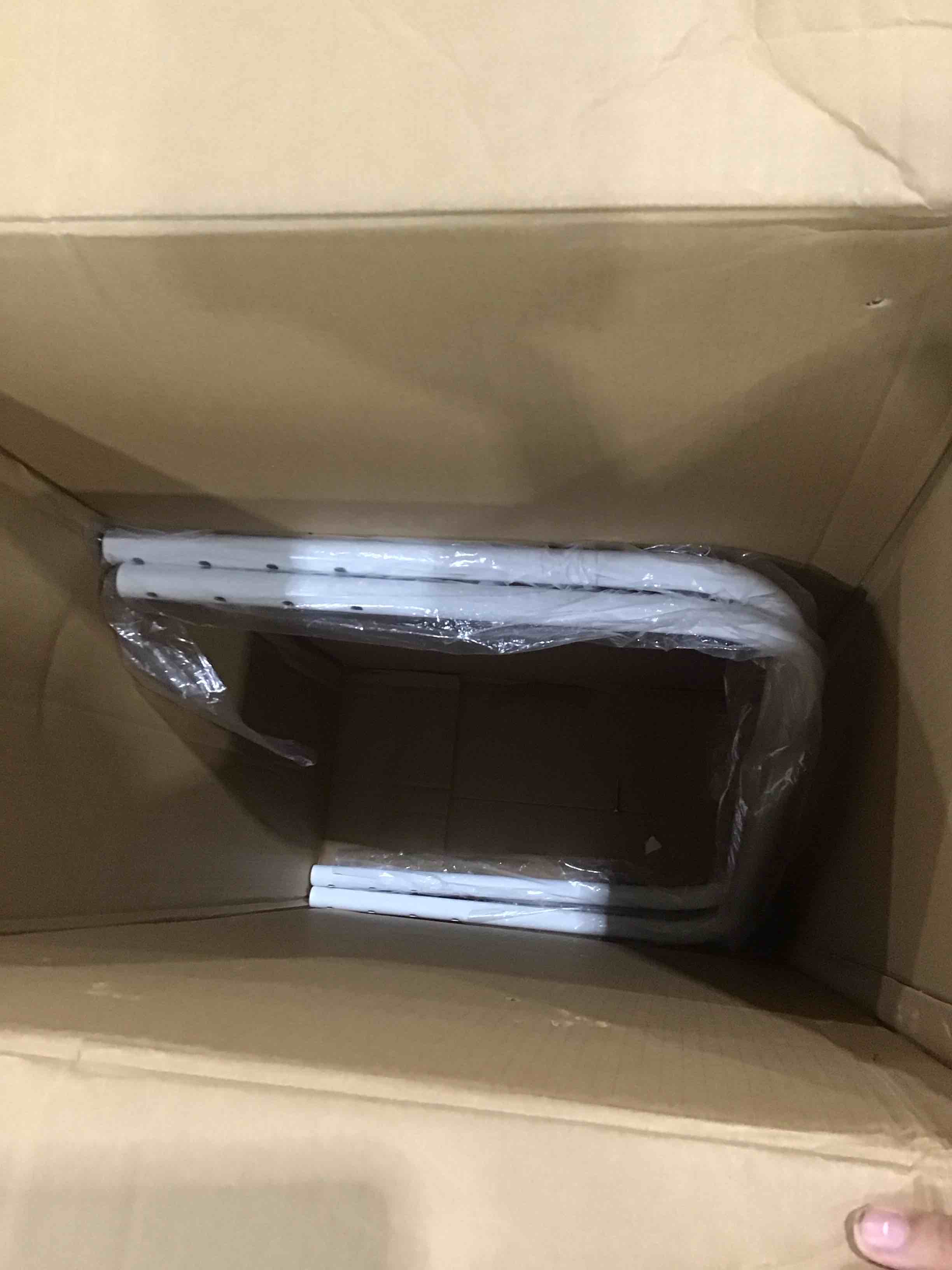 https://s3.amazonaws.com/lotting-images-prod/bidfta/PNK1587741_1752063064915.jpeg