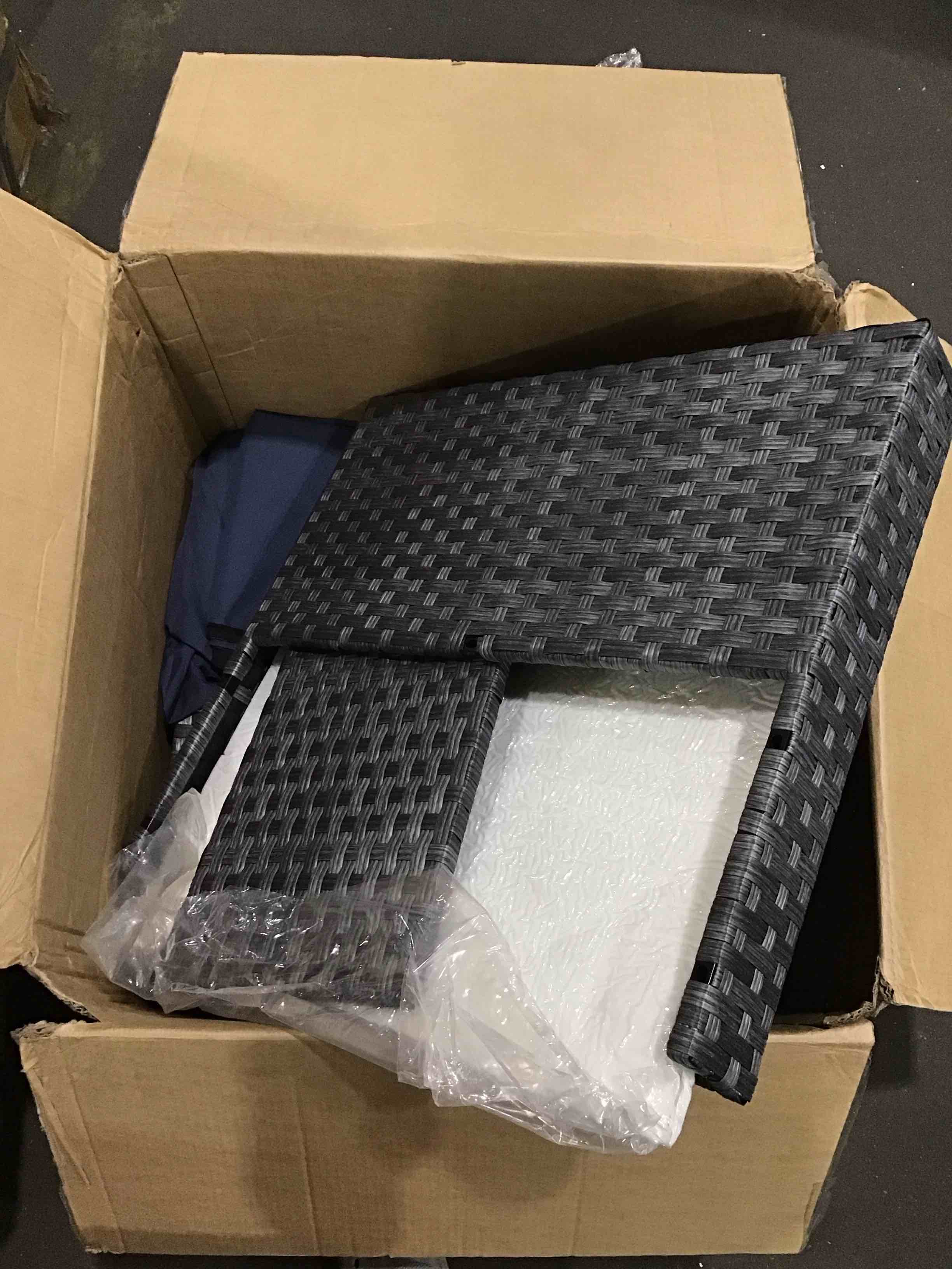 https://s3.amazonaws.com/lotting-images-prod/bidfta/PNK1587784_1752149994806.jpeg