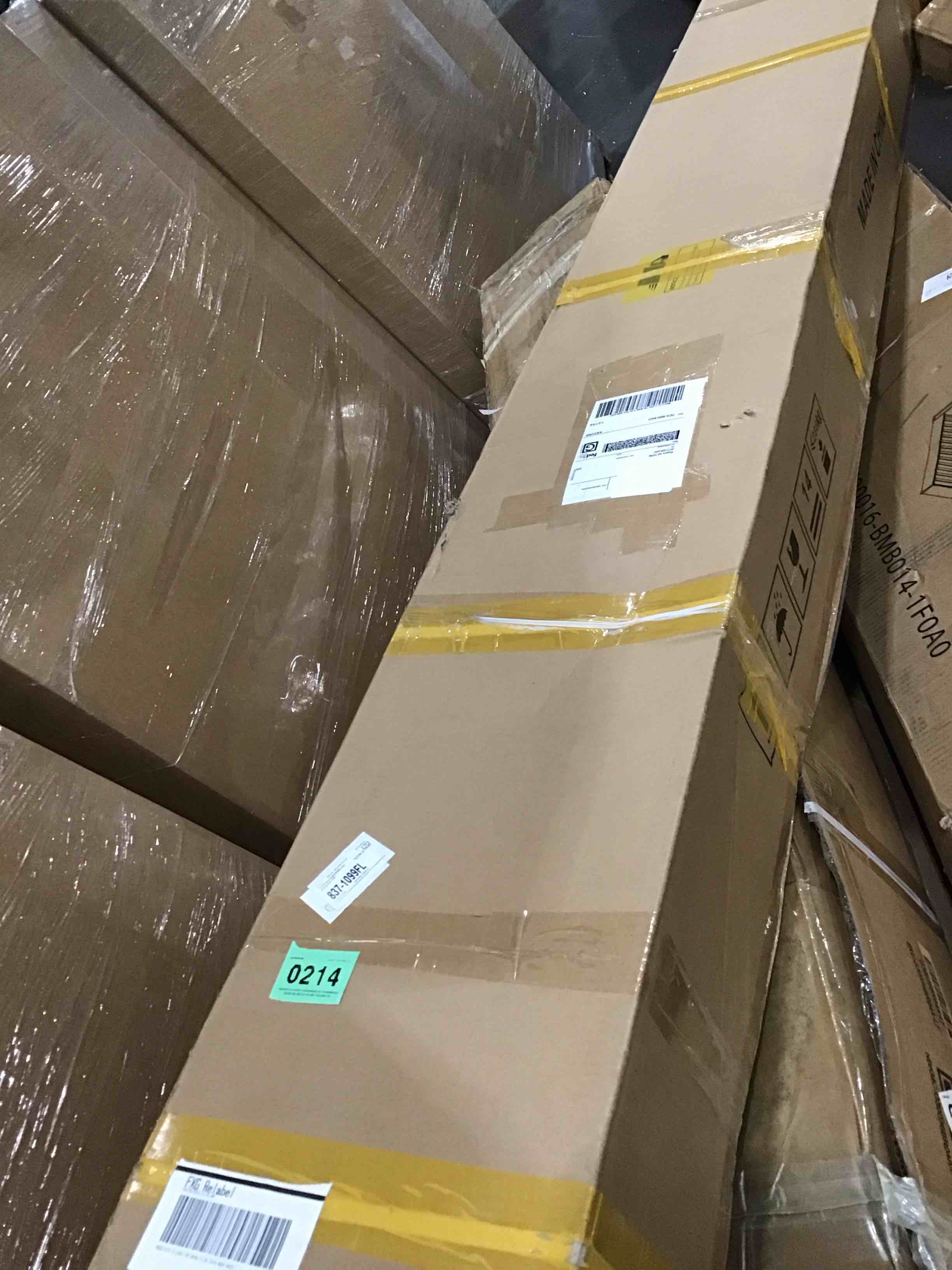 https://s3.amazonaws.com/lotting-images-prod/bidfta/PNK1587998_1752154044523.jpeg