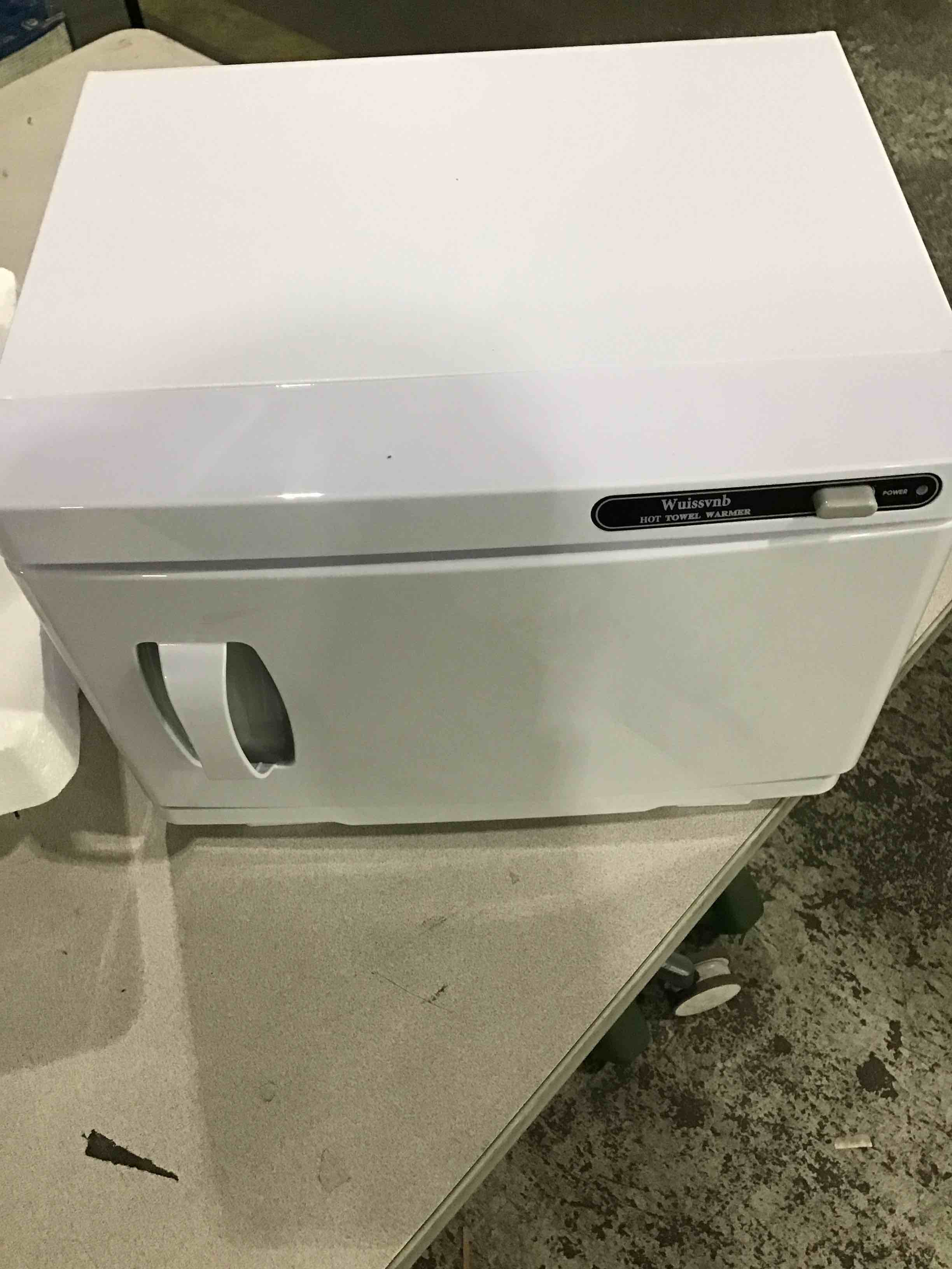 https://s3.amazonaws.com/lotting-images-prod/bidfta/PNK1590614_1750269421849.jpeg