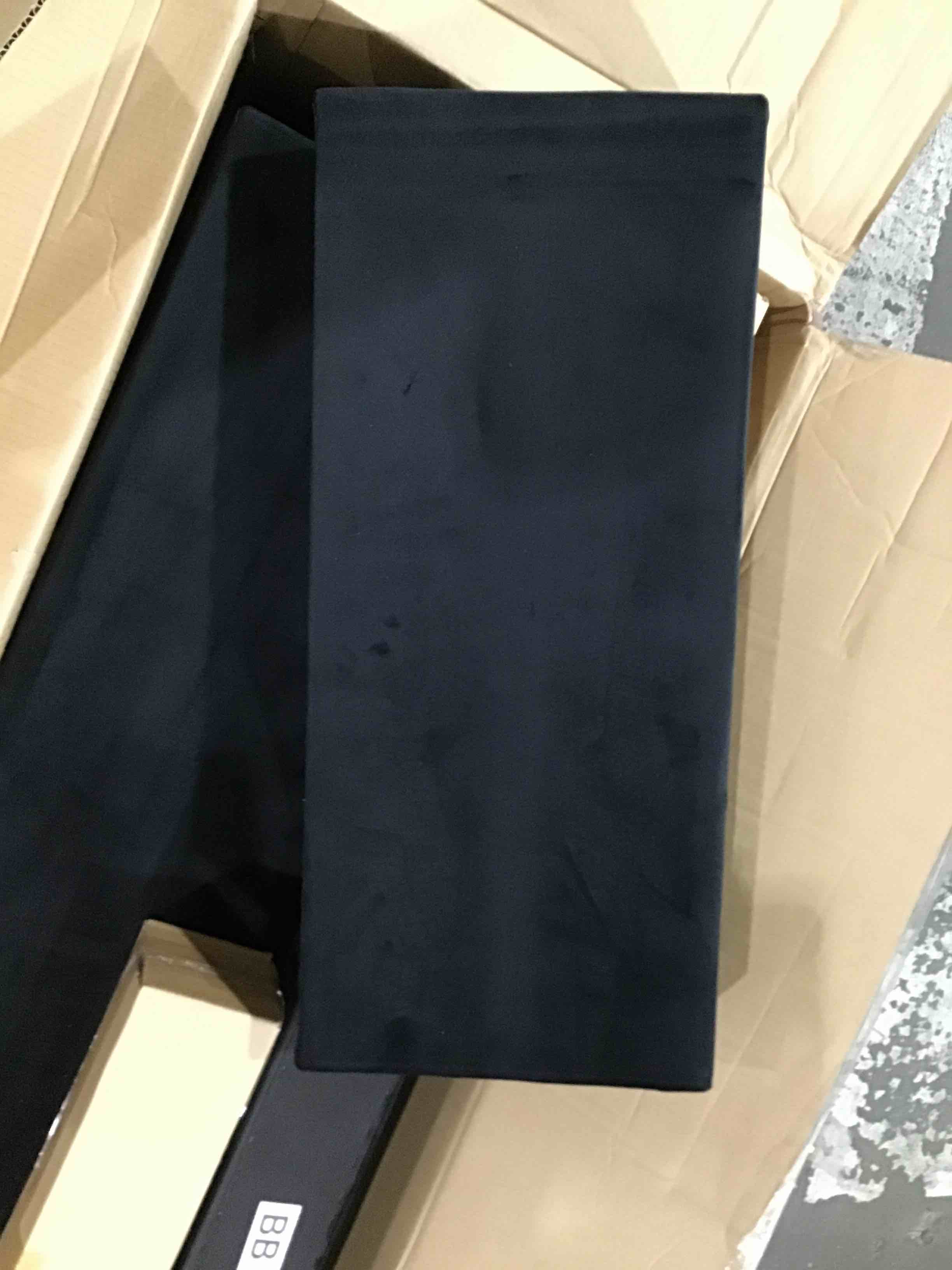 https://s3.amazonaws.com/lotting-images-prod/bidfta/PNK1590679_1750346482823.jpeg