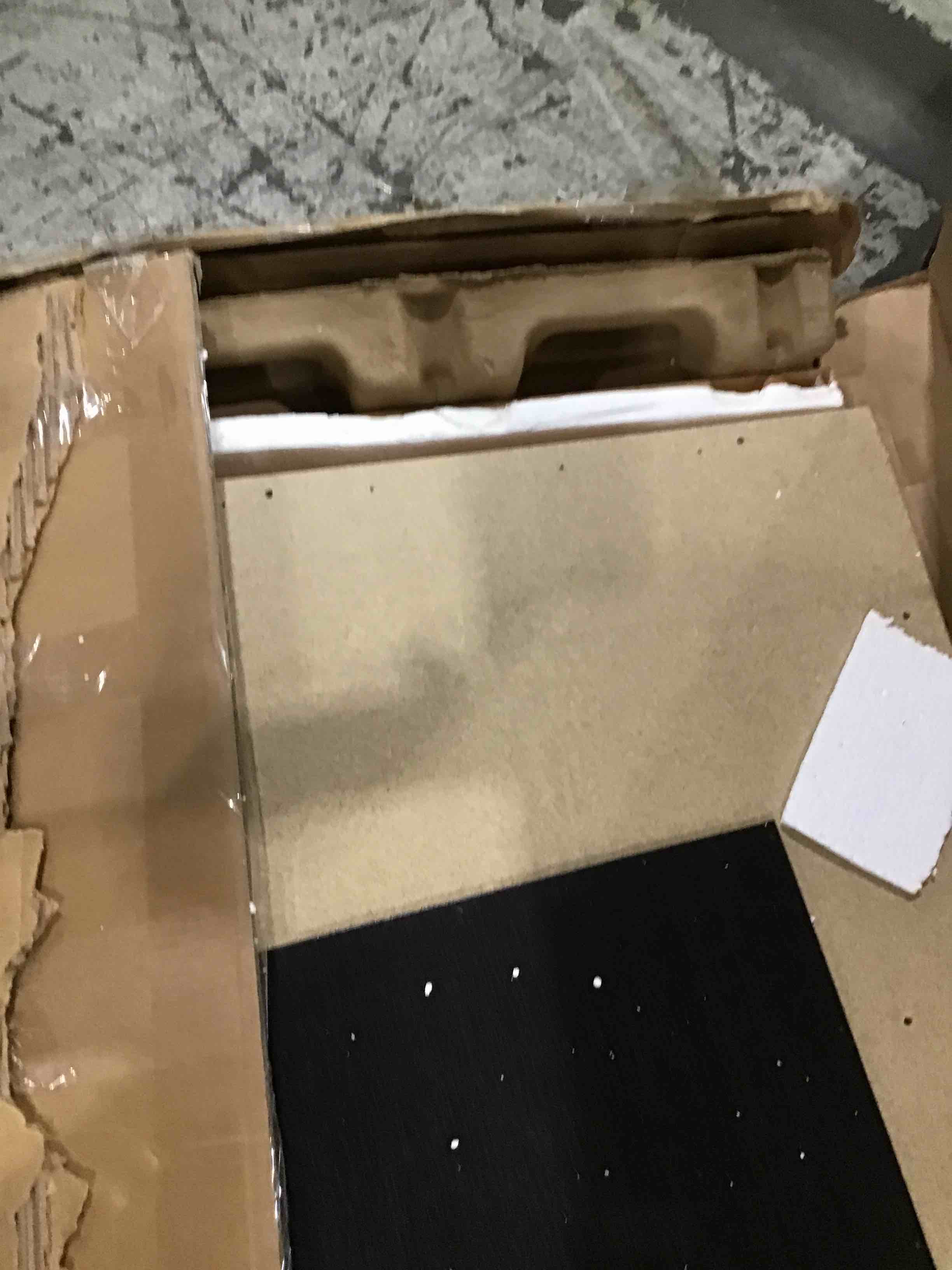 https://s3.amazonaws.com/lotting-images-prod/bidfta/PNK1590739_1750429756705.jpeg