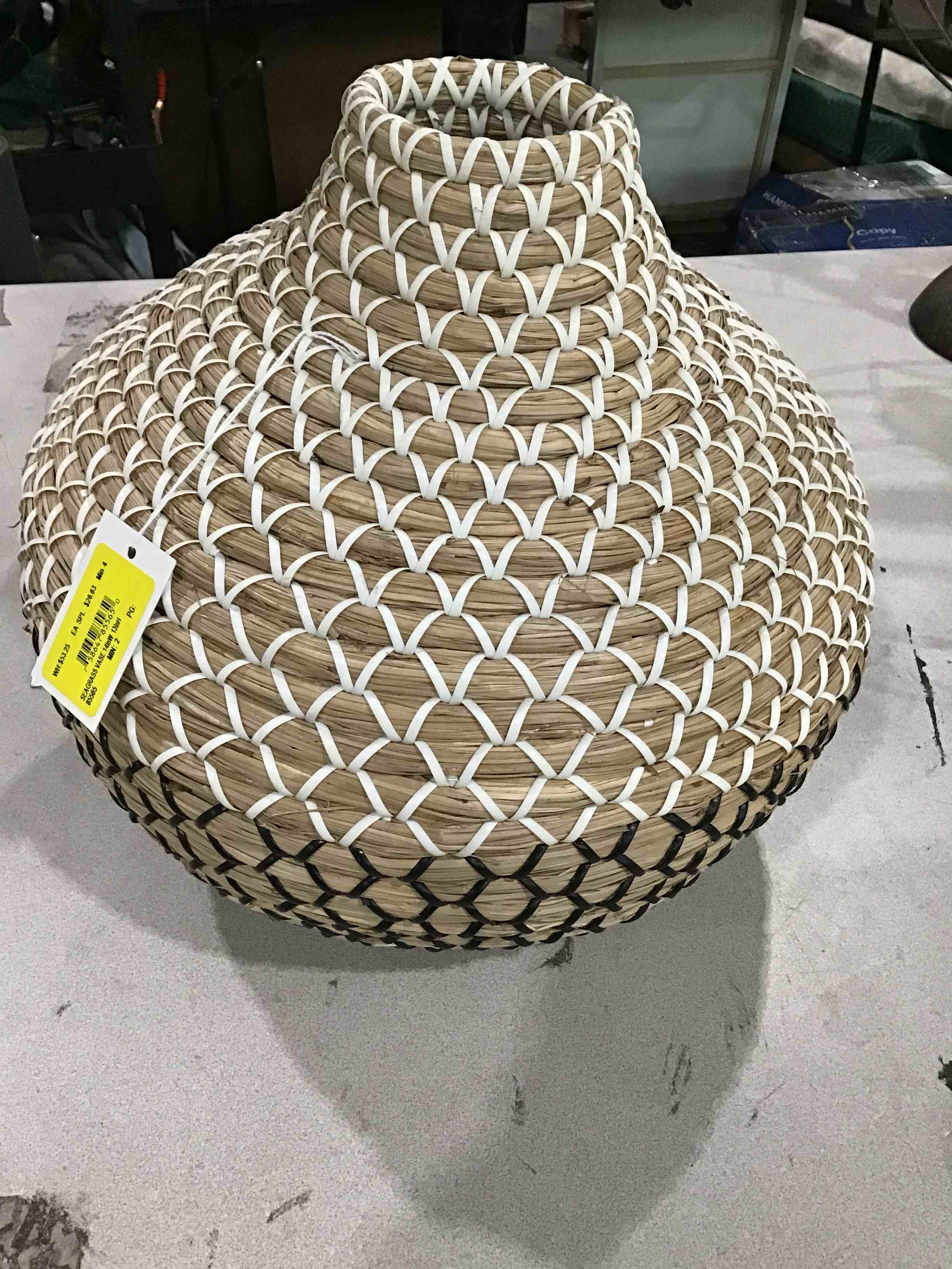 https://s3.amazonaws.com/lotting-images-prod/bidfta/PNK1590857_1750776077586.jpeg