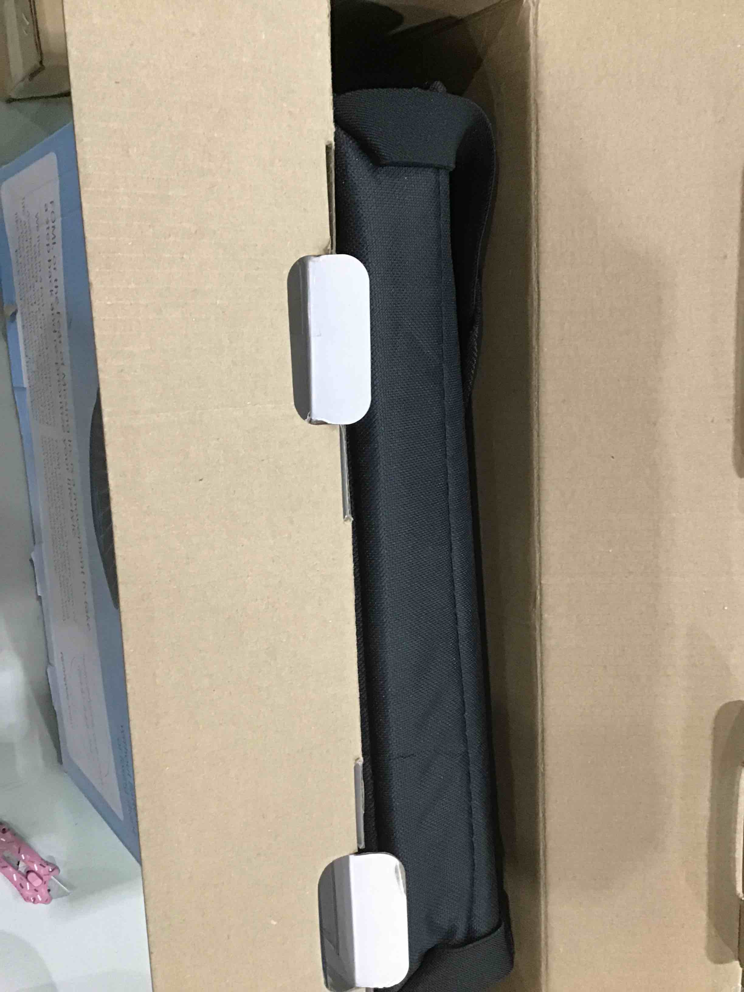 https://s3.amazonaws.com/lotting-images-prod/bidfta/PNK1591229_1744121938963.jpeg