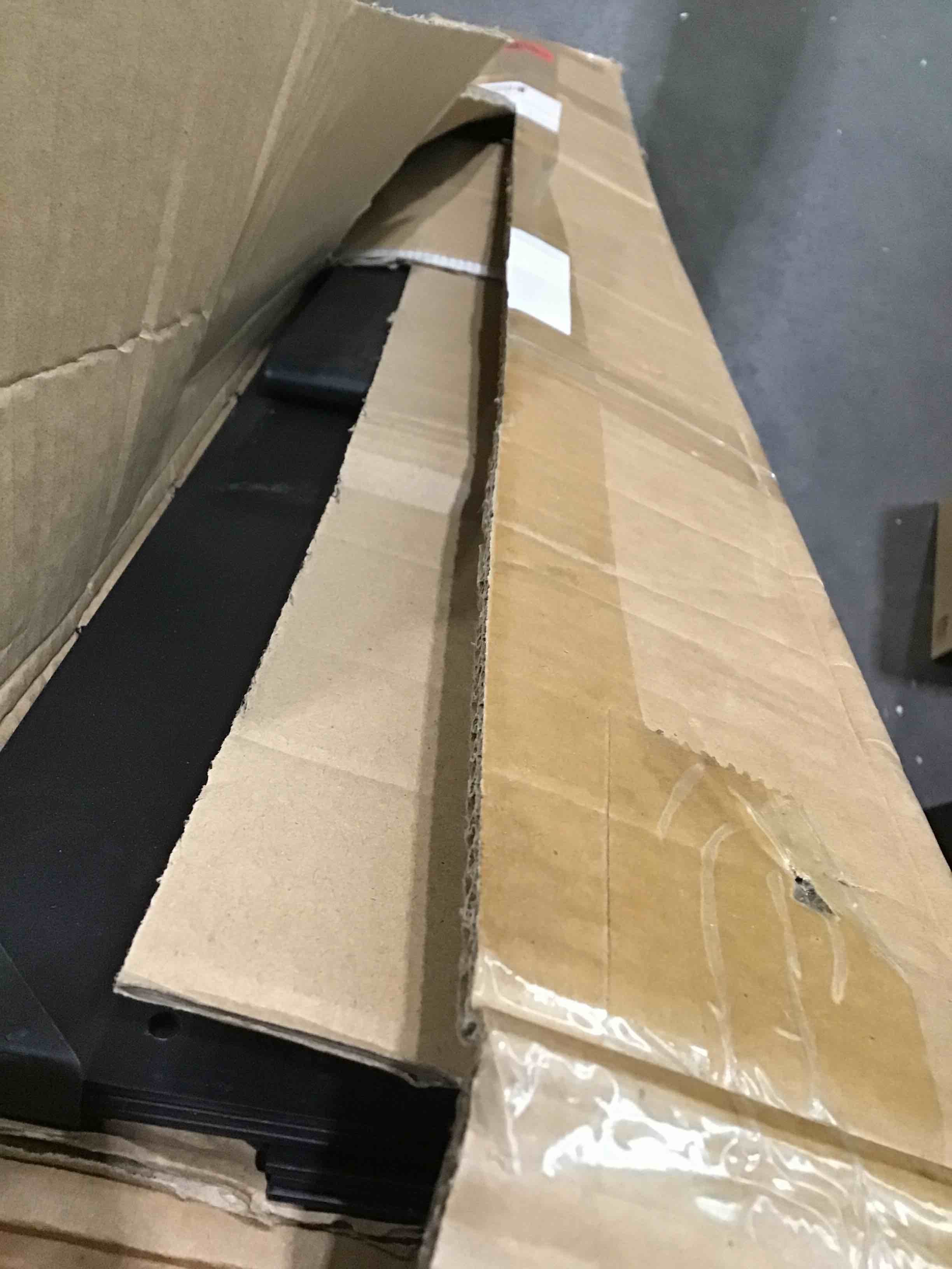https://s3.amazonaws.com/lotting-images-prod/bidfta/PNK1592953_1745325723077.jpeg