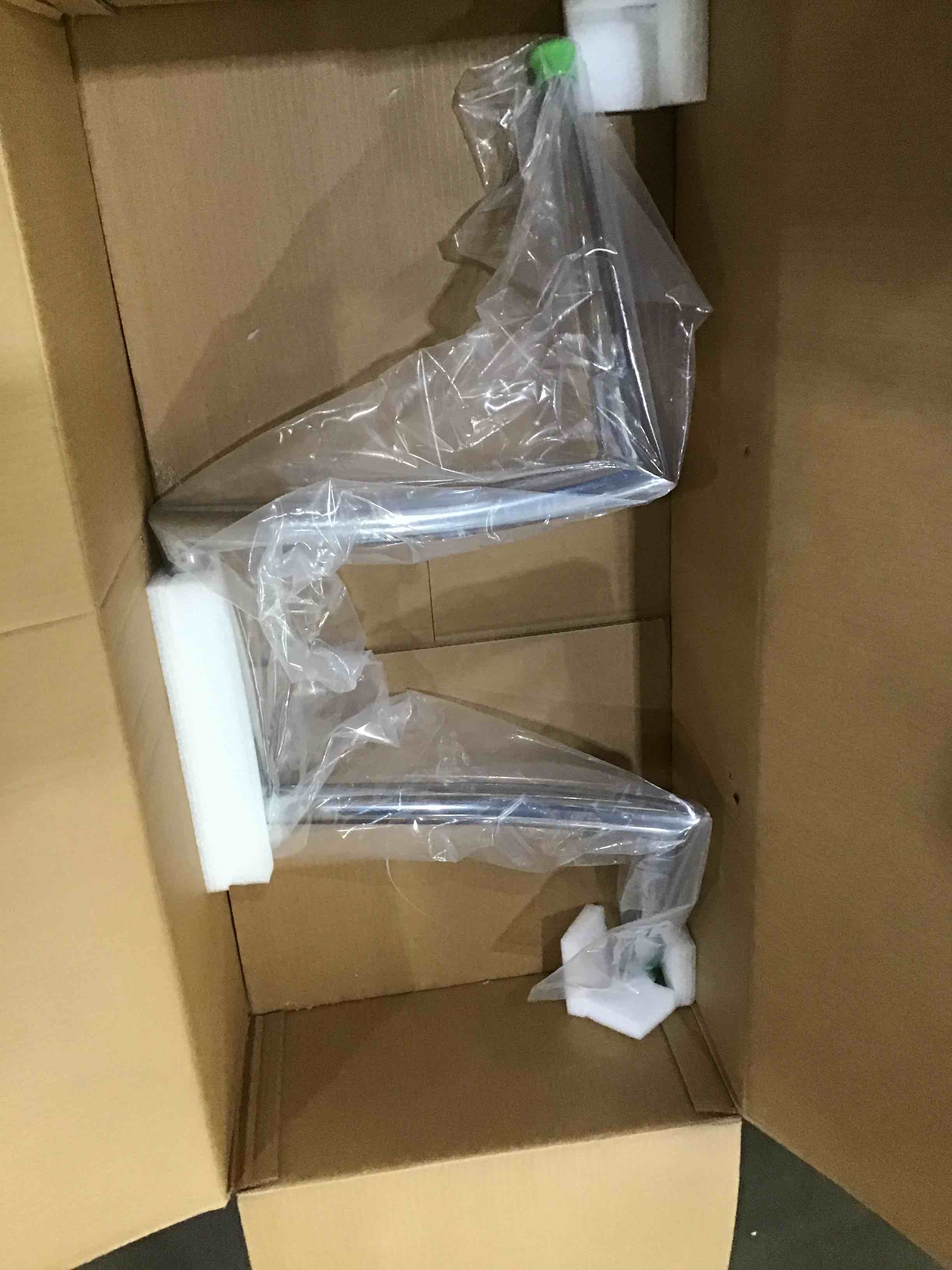 https://s3.amazonaws.com/lotting-images-prod/bidfta/PNK1593331_1745508490059.jpeg