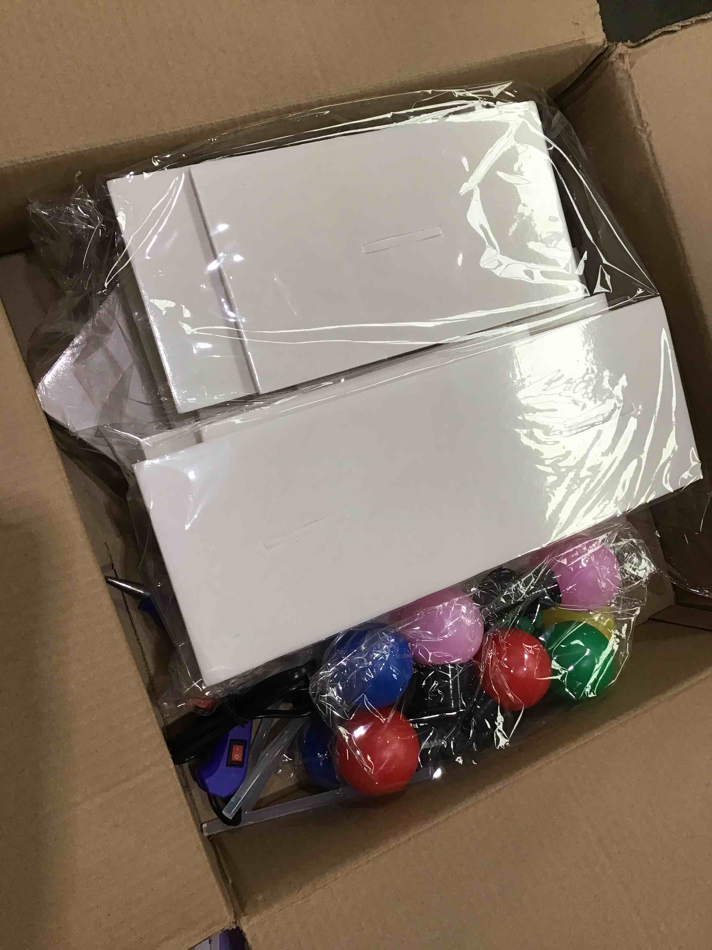 https://s3.amazonaws.com/lotting-images-prod/bidfta/PNK1593608_1745608055645.jpeg