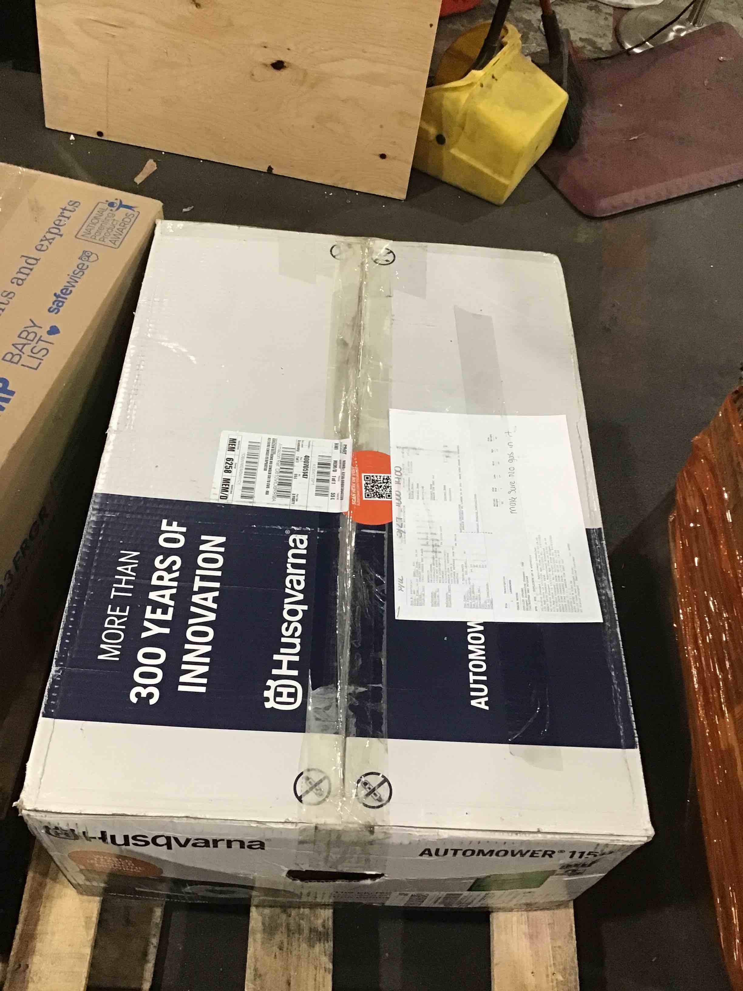 Husqvarna Automower 430XH Robotic Lawn Mower with GPS Assisted Navigation, Automatic Lawn Mower with Self Installation and Ultra-Quiet Smart Mowing Technology for Medium to Large Yards (0.8 Acre)