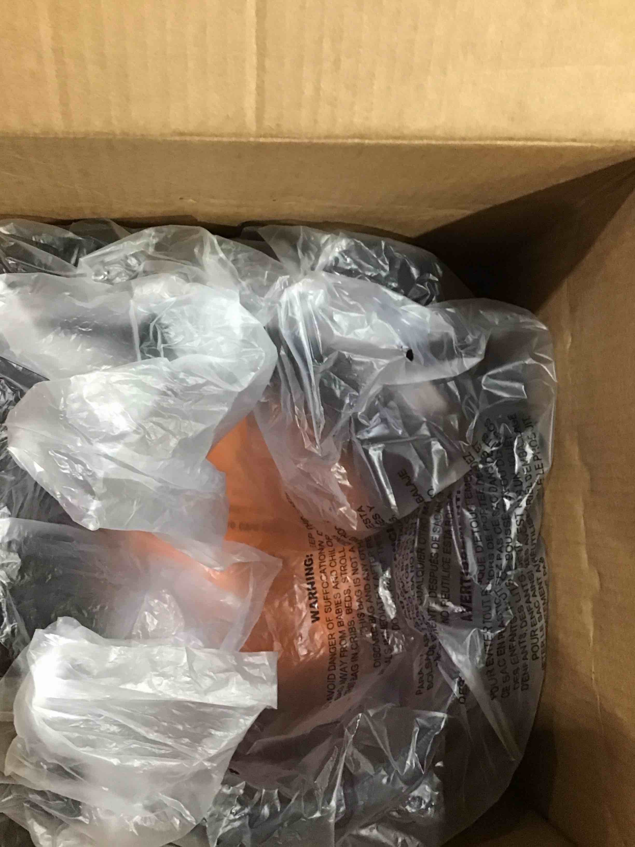 https://s3.amazonaws.com/lotting-images-prod/bidfta/PNK1594476_1746039429229.jpeg