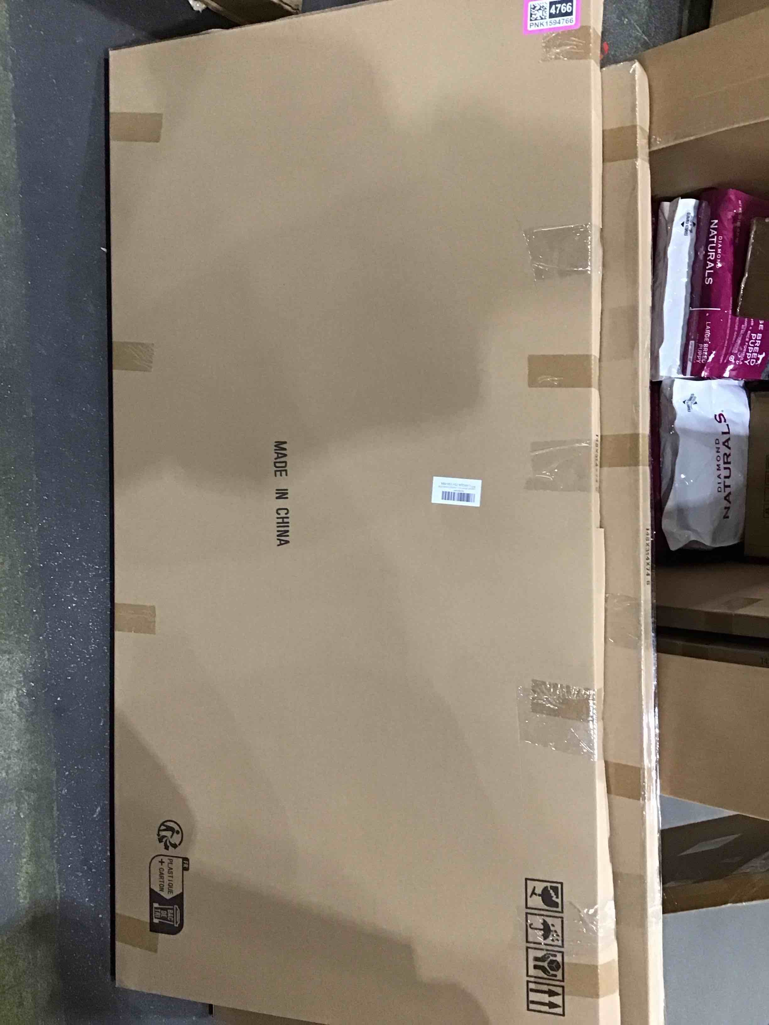 https://s3.amazonaws.com/lotting-images-prod/bidfta/PNK1594774_1746544445618.jpeg