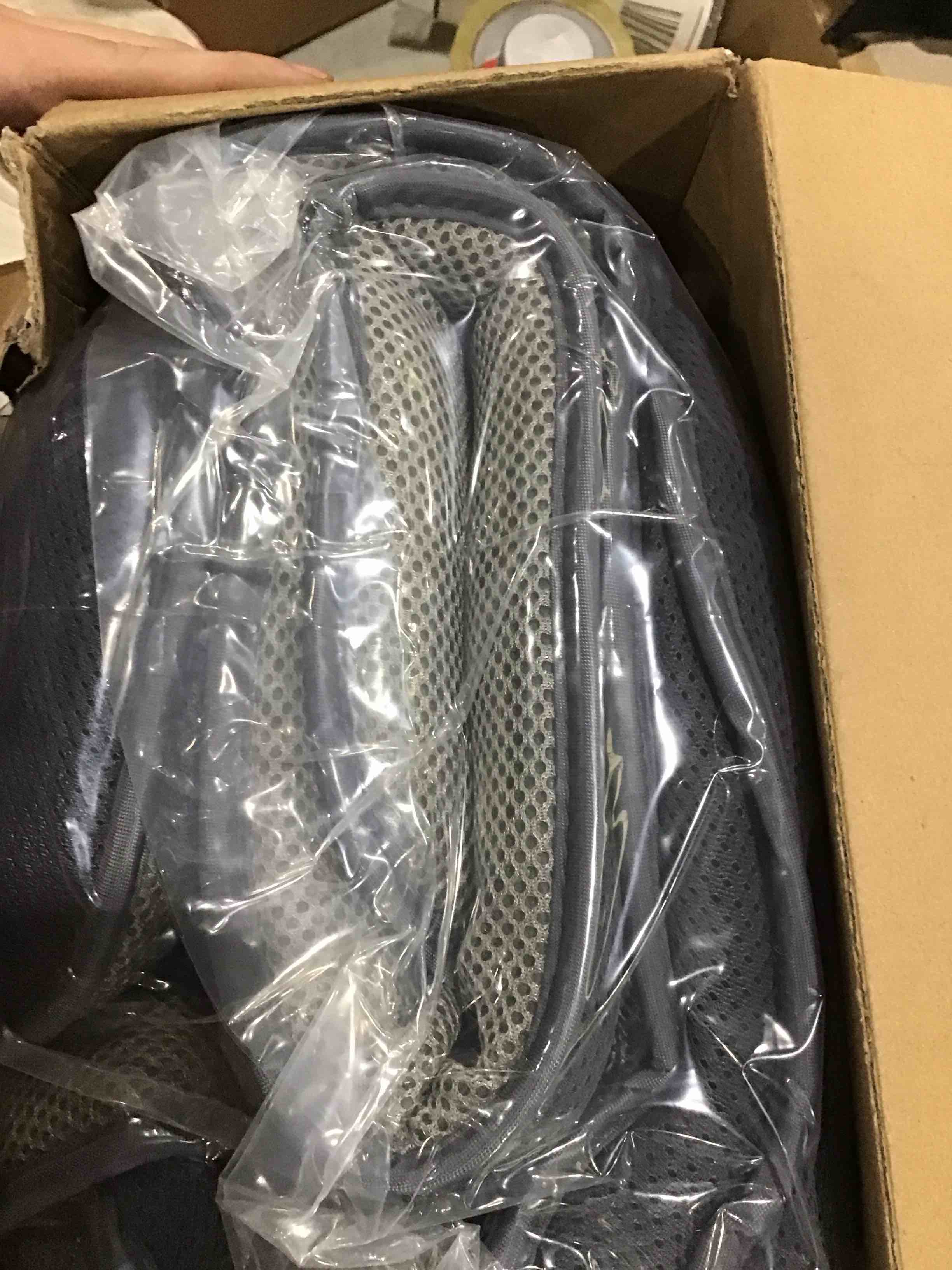 https://s3.amazonaws.com/lotting-images-prod/bidfta/PNK1594805_1746562307041.jpeg