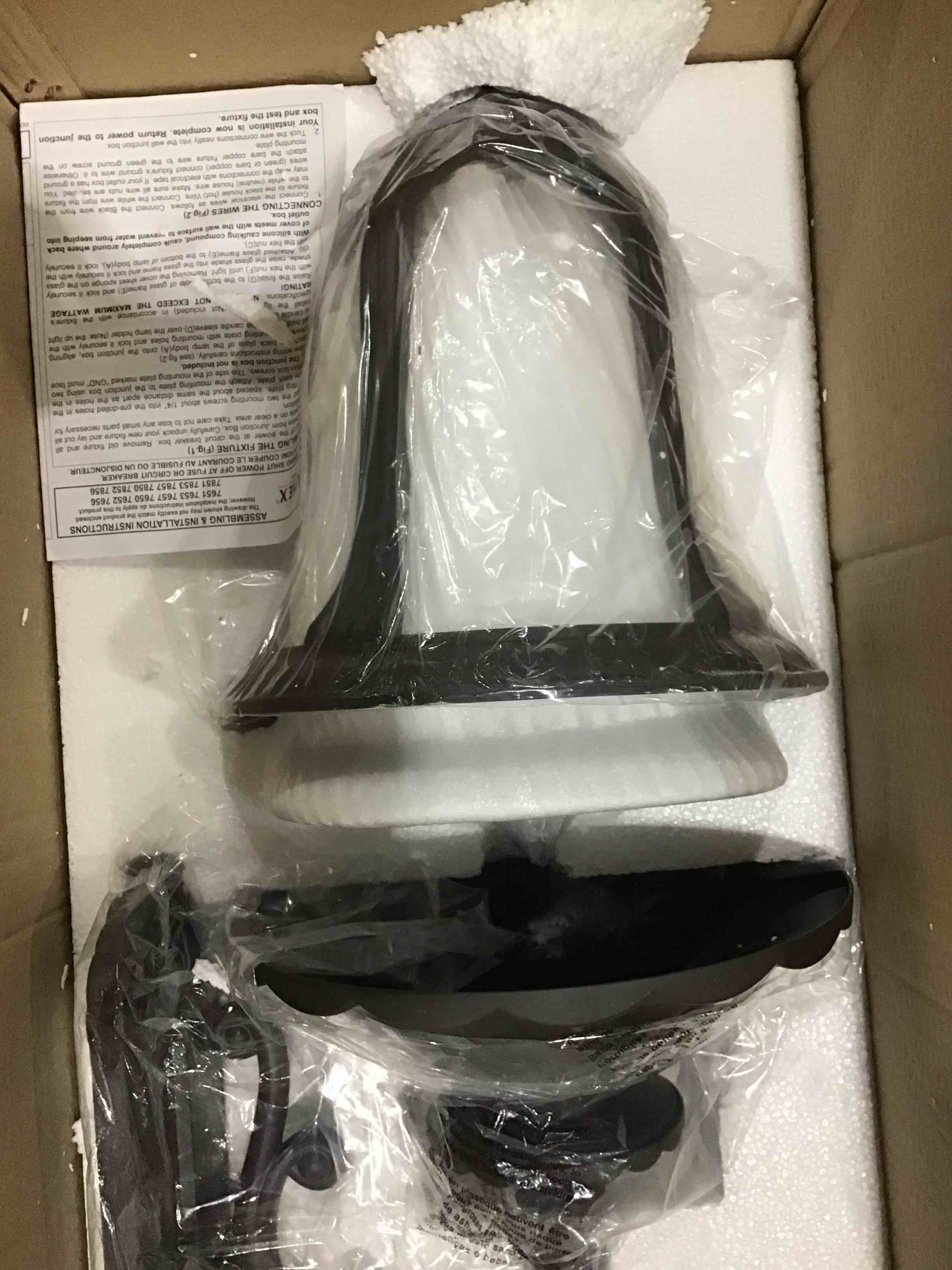 https://s3.amazonaws.com/lotting-images-prod/bidfta/PNK1594966_1746730738173.jpeg