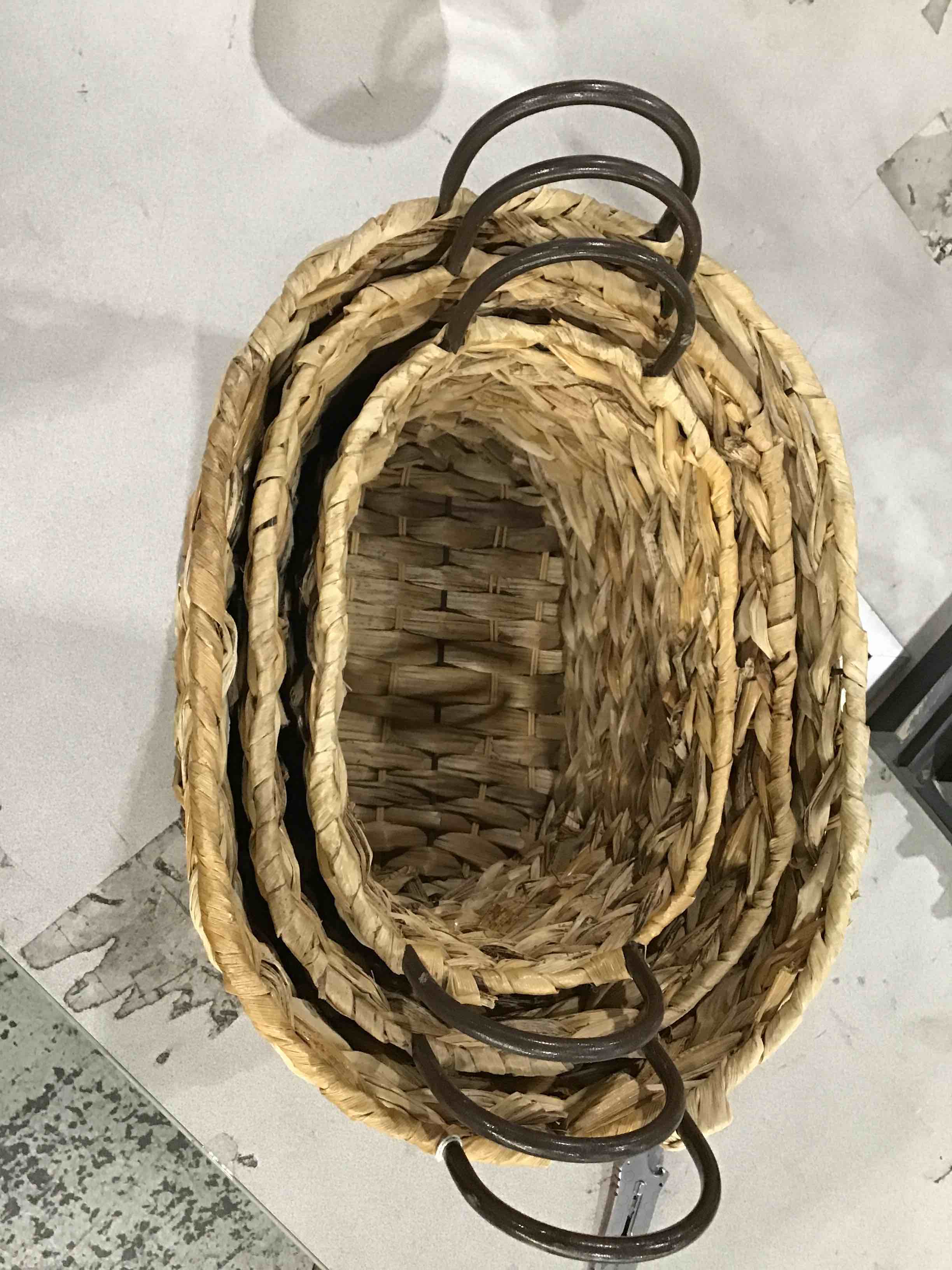 https://s3.amazonaws.com/lotting-images-prod/bidfta/PNK1596017_1750961032532.jpeg