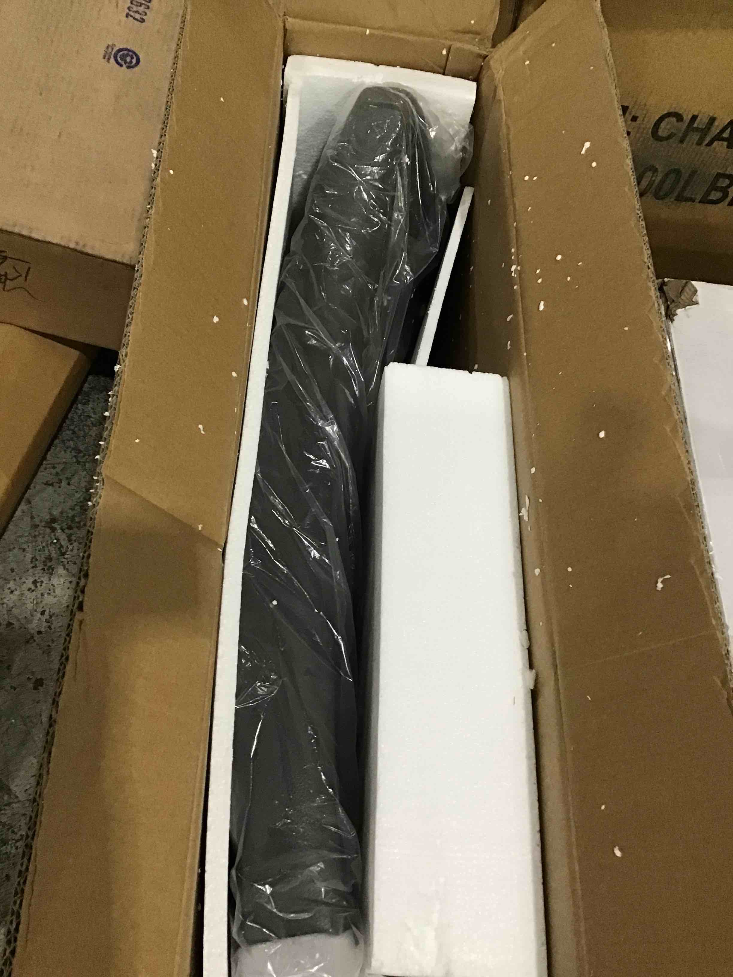 https://s3.amazonaws.com/lotting-images-prod/bidfta/PNK1596060_1751030082539.jpeg
