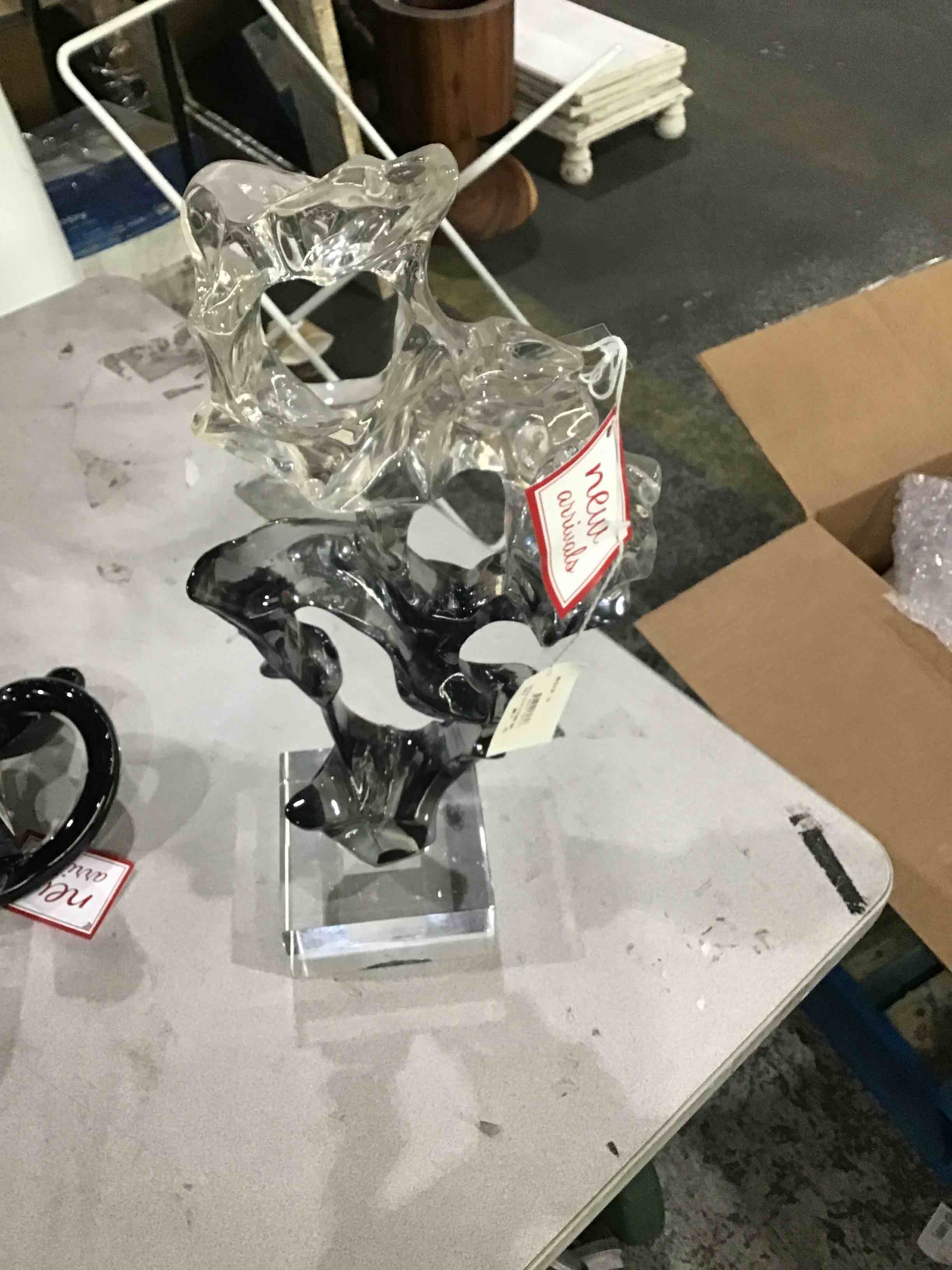https://s3.amazonaws.com/lotting-images-prod/bidfta/PNK1596104_1751040889110.jpeg