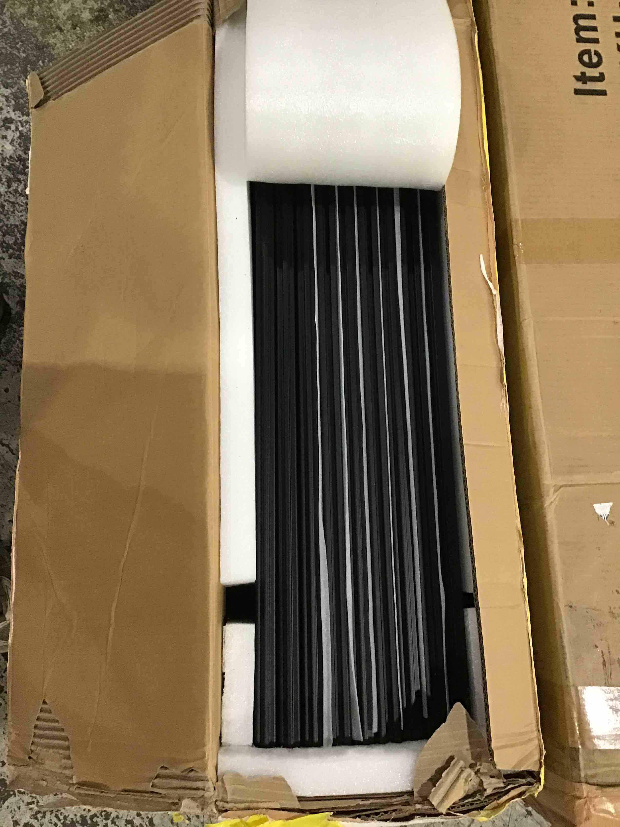https://s3.amazonaws.com/lotting-images-prod/bidfta/PNK1596166_1751292026526.jpeg