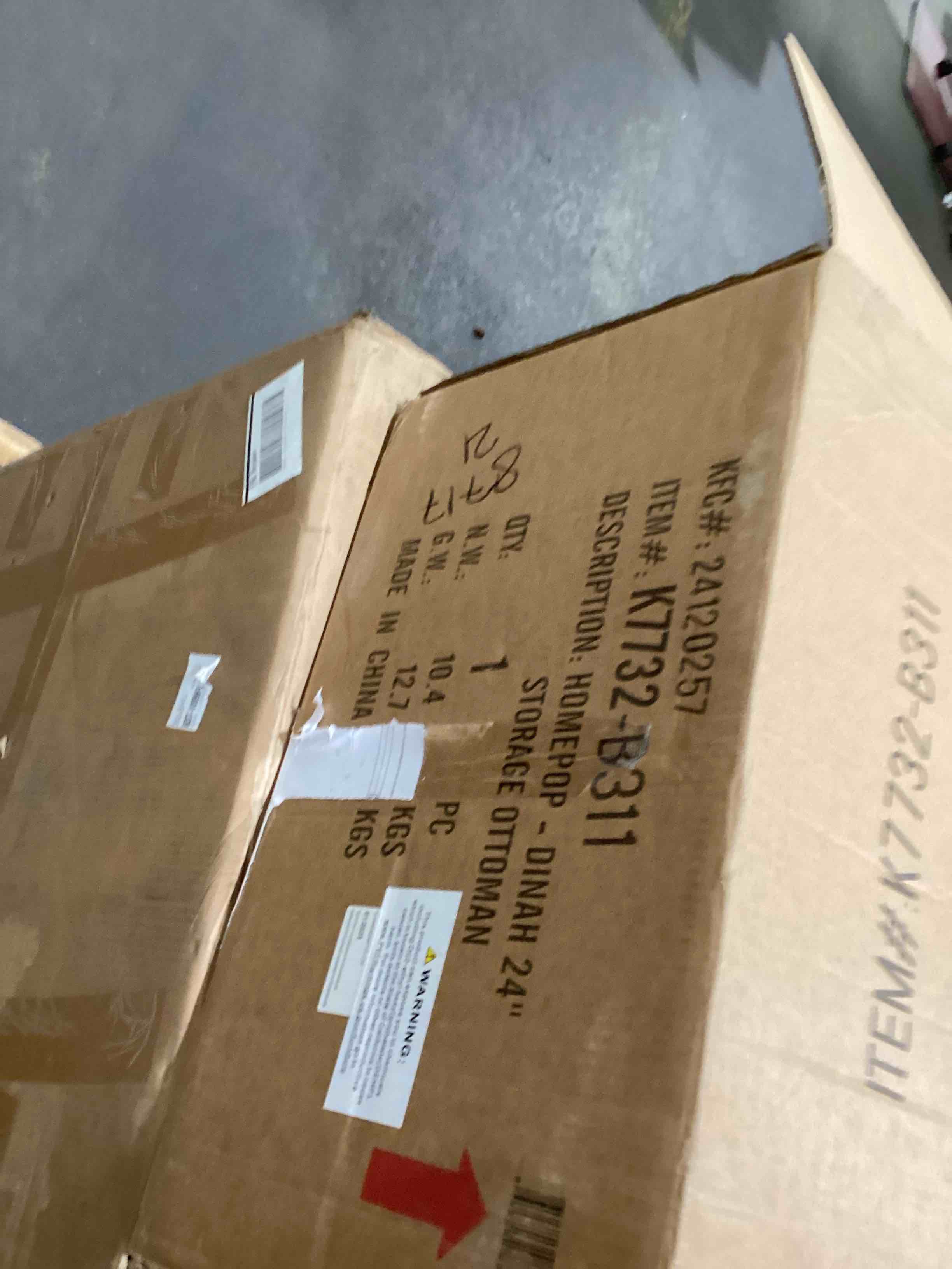 https://s3.amazonaws.com/lotting-images-prod/bidfta/PNK1596254_1751374673786.jpeg
