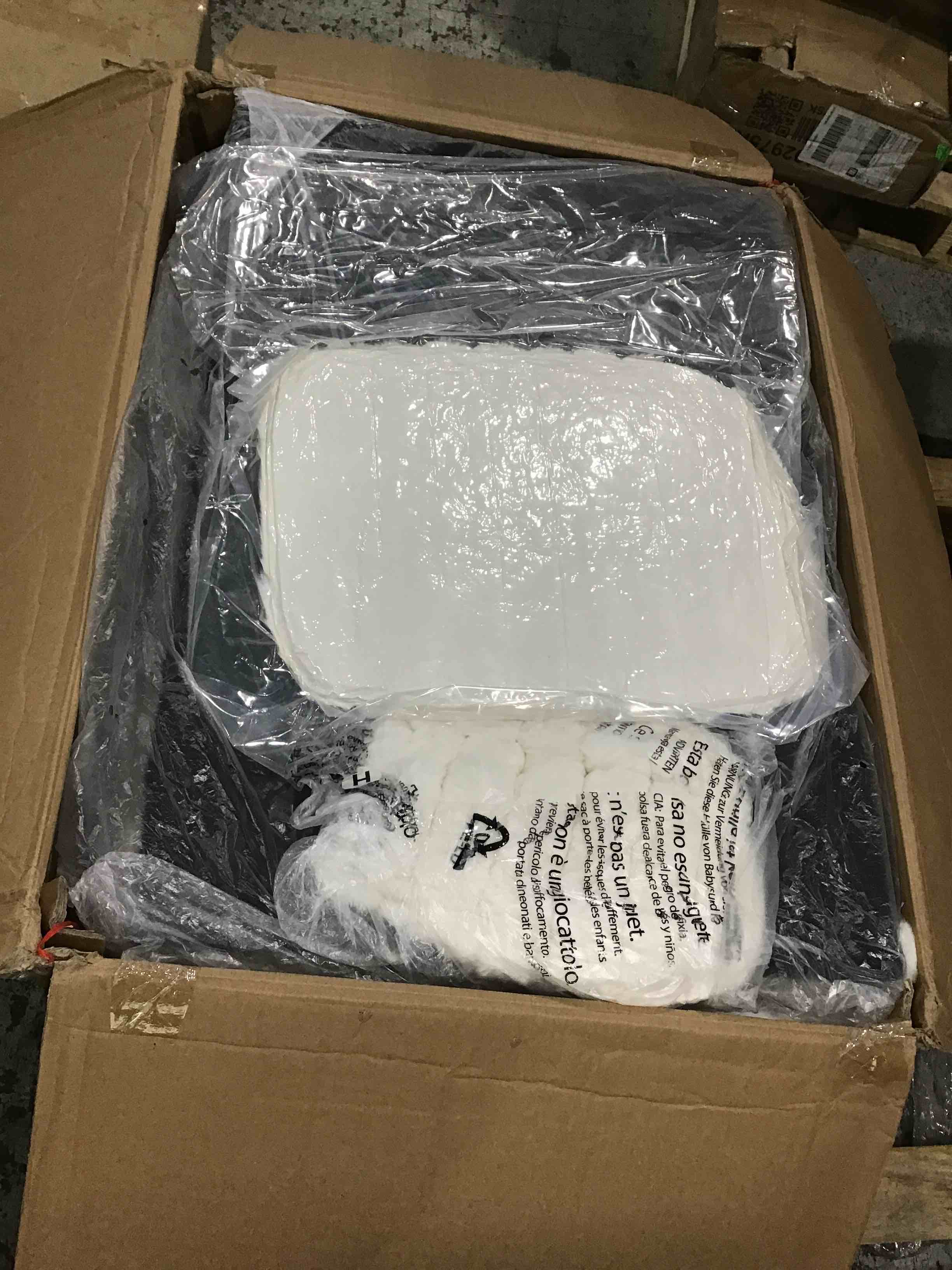 https://s3.amazonaws.com/lotting-images-prod/bidfta/PNK1596257_1751374901050.jpeg