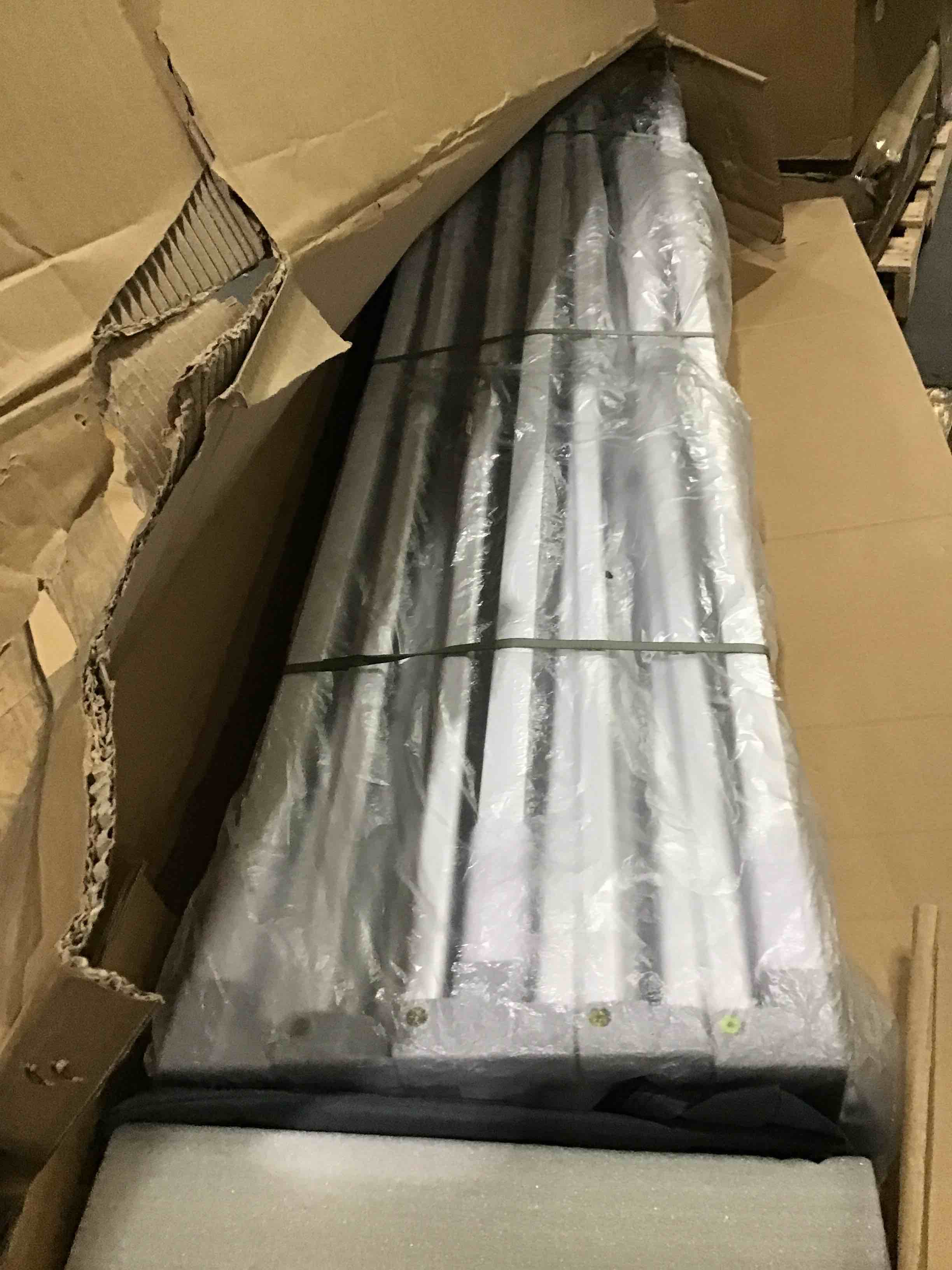 https://s3.amazonaws.com/lotting-images-prod/bidfta/PNK1596524_1751894927787.jpeg