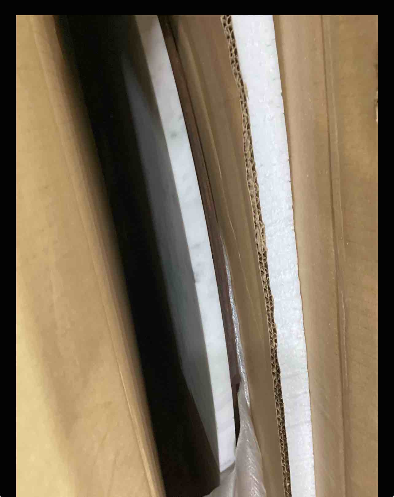 https://s3.amazonaws.com/lotting-images-prod/bidfta/PNK1596559_1751911876286.jpeg