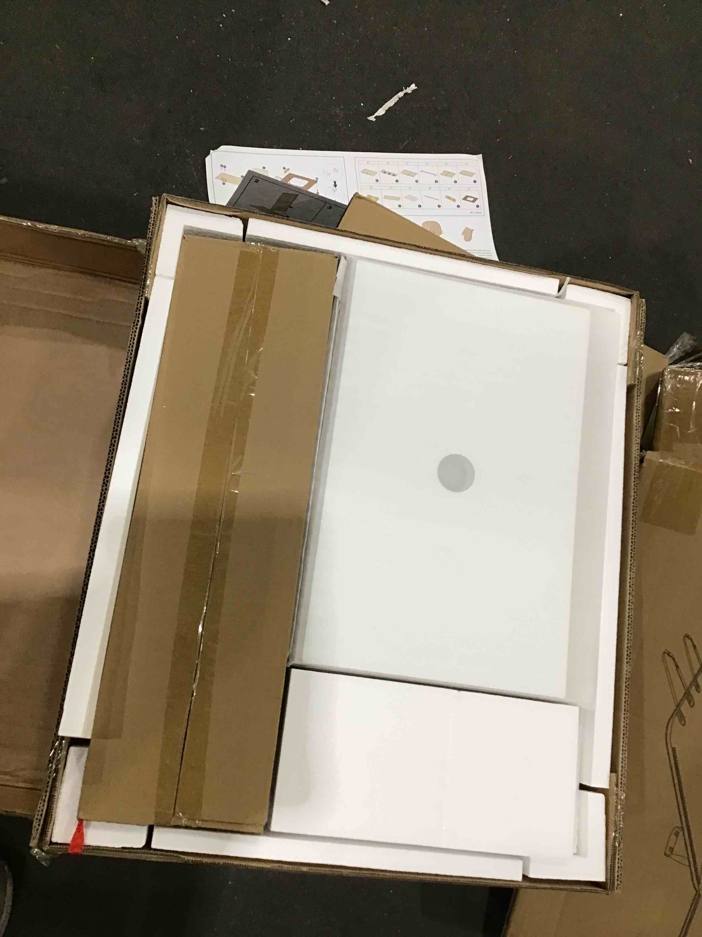 https://s3.amazonaws.com/lotting-images-prod/bidfta/PNK1596632_1751996187599.jpeg