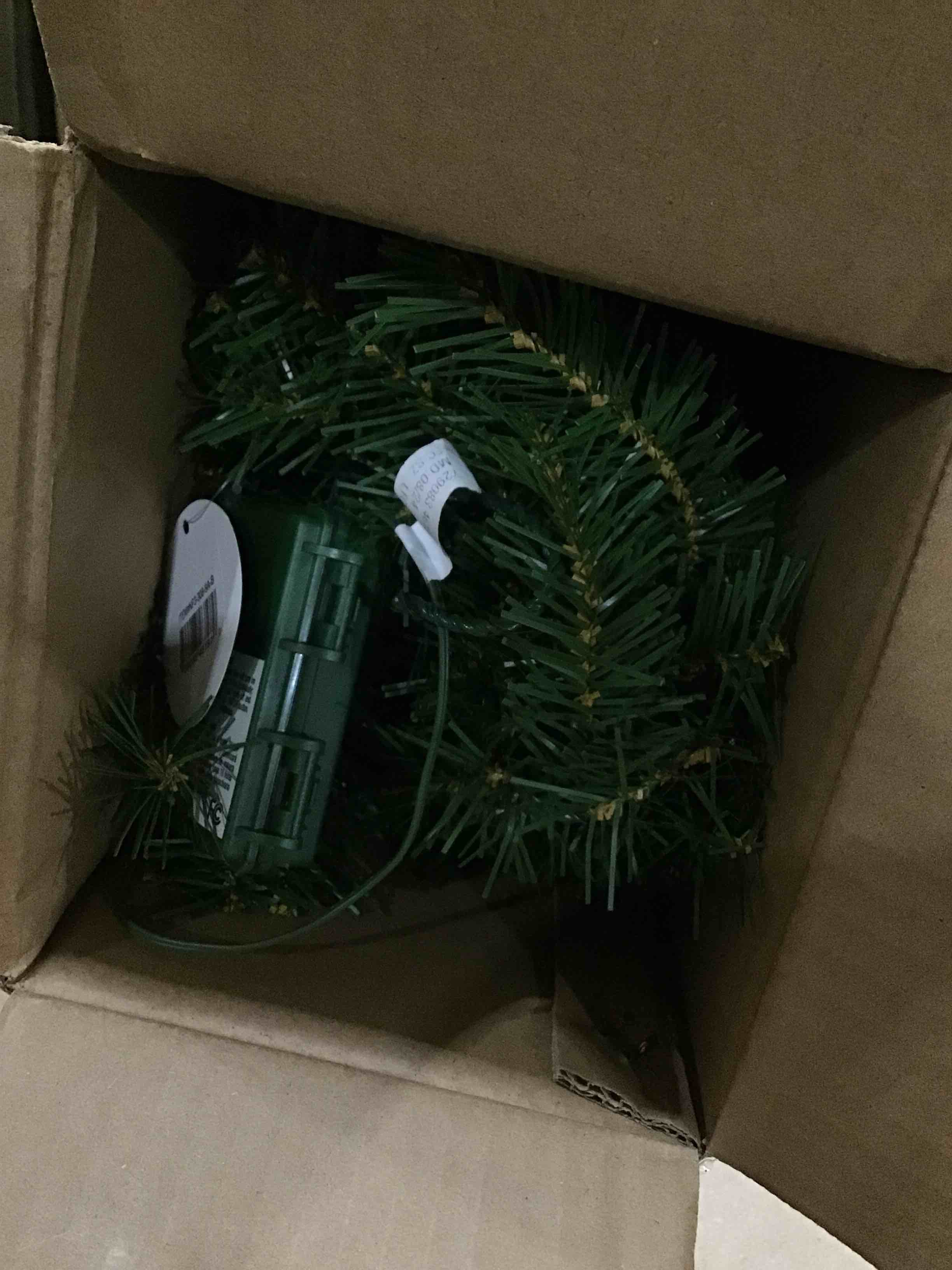 https://s3.amazonaws.com/lotting-images-prod/bidfta/PNK1596857_1752167674716.jpeg