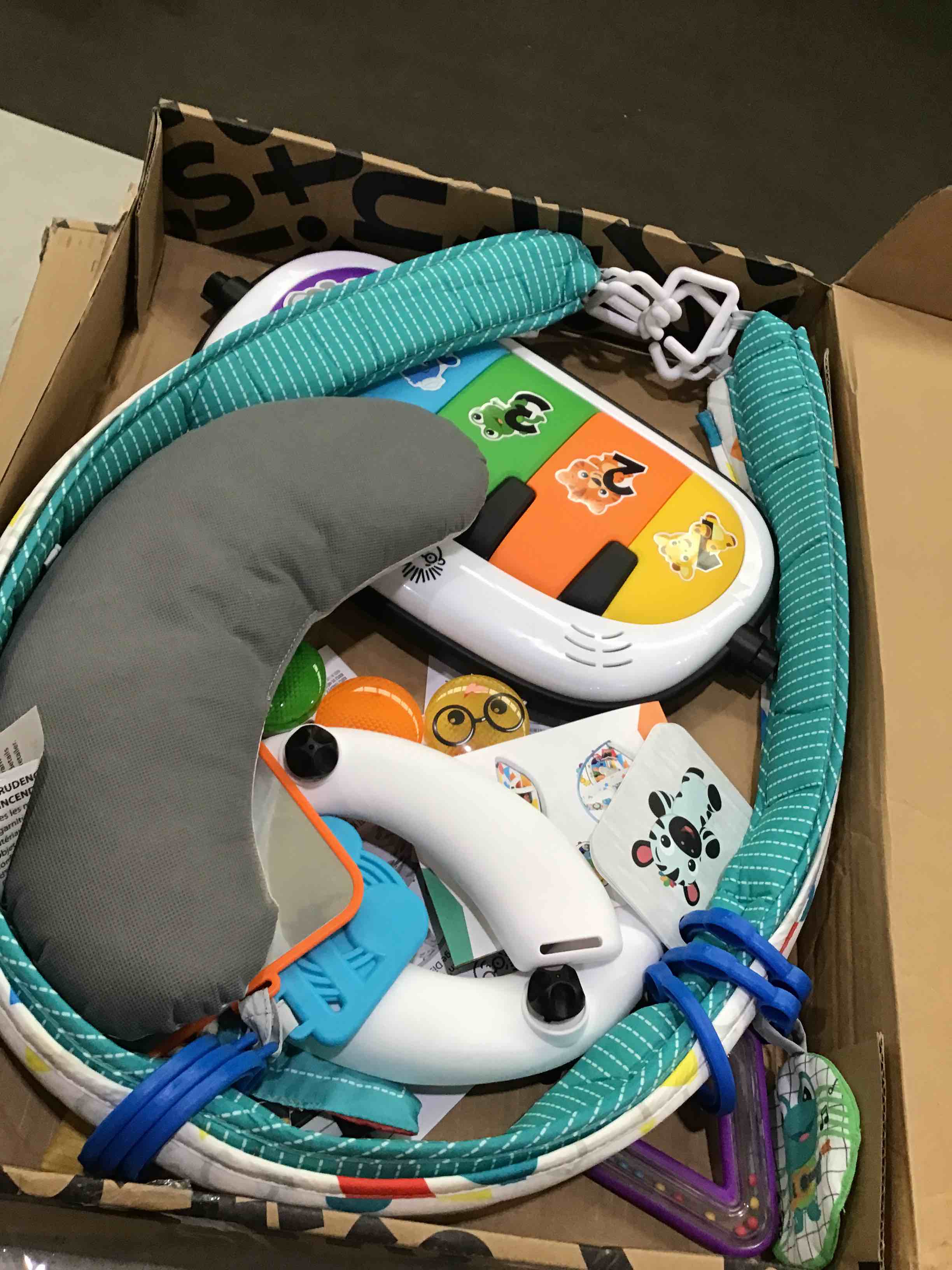 https://s3.amazonaws.com/lotting-images-prod/bidfta/PNK1596874_1752169857795.jpeg