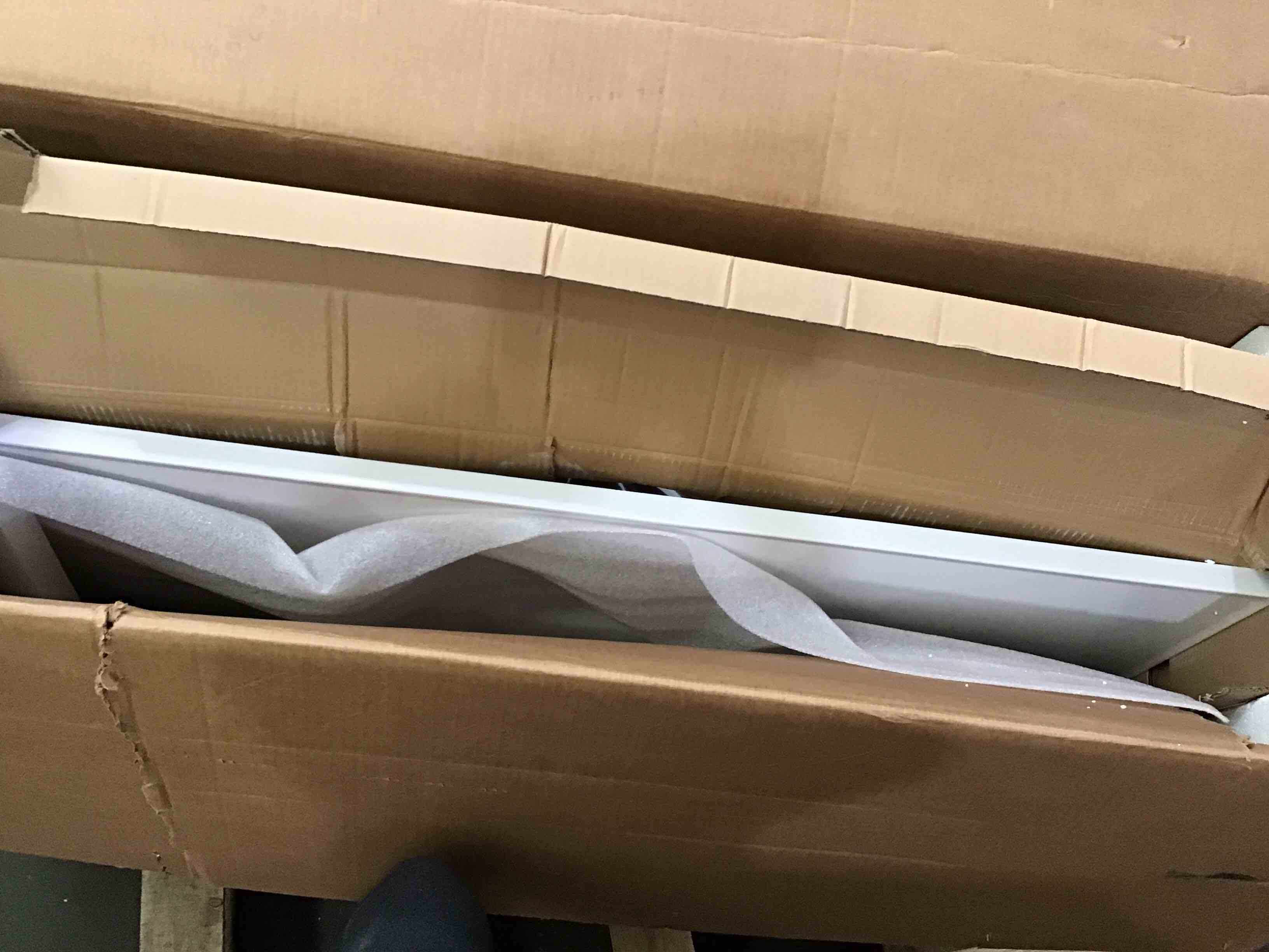 https://s3.amazonaws.com/lotting-images-prod/bidfta/PNK1597220_1746548982884.jpeg