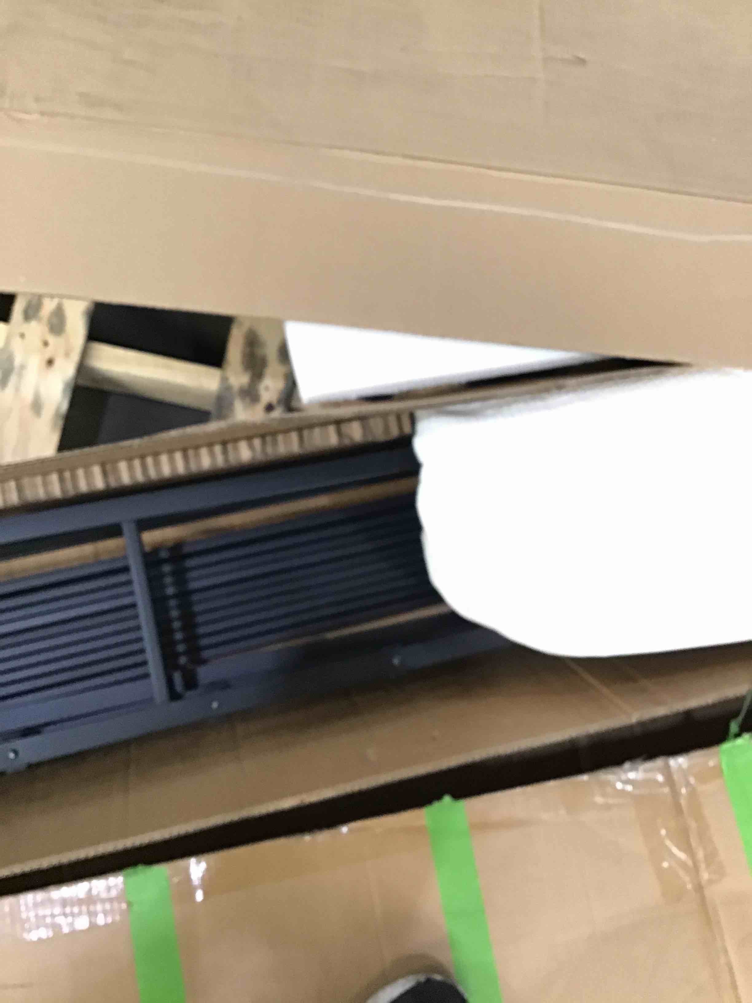 https://s3.amazonaws.com/lotting-images-prod/bidfta/PNK1597289_1750708281126.jpeg
