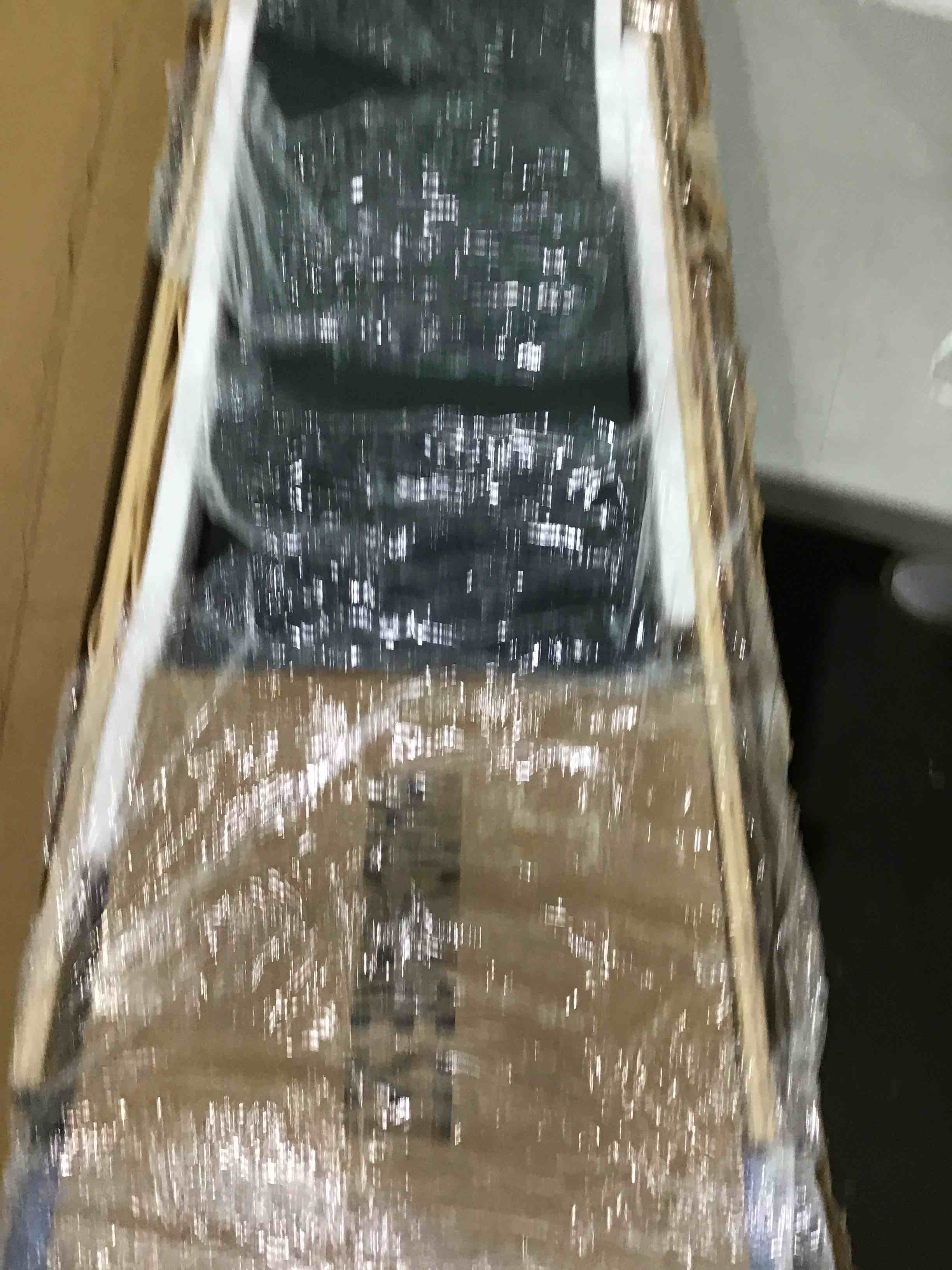 https://s3.amazonaws.com/lotting-images-prod/bidfta/PNK1597295_1750857745302.jpeg