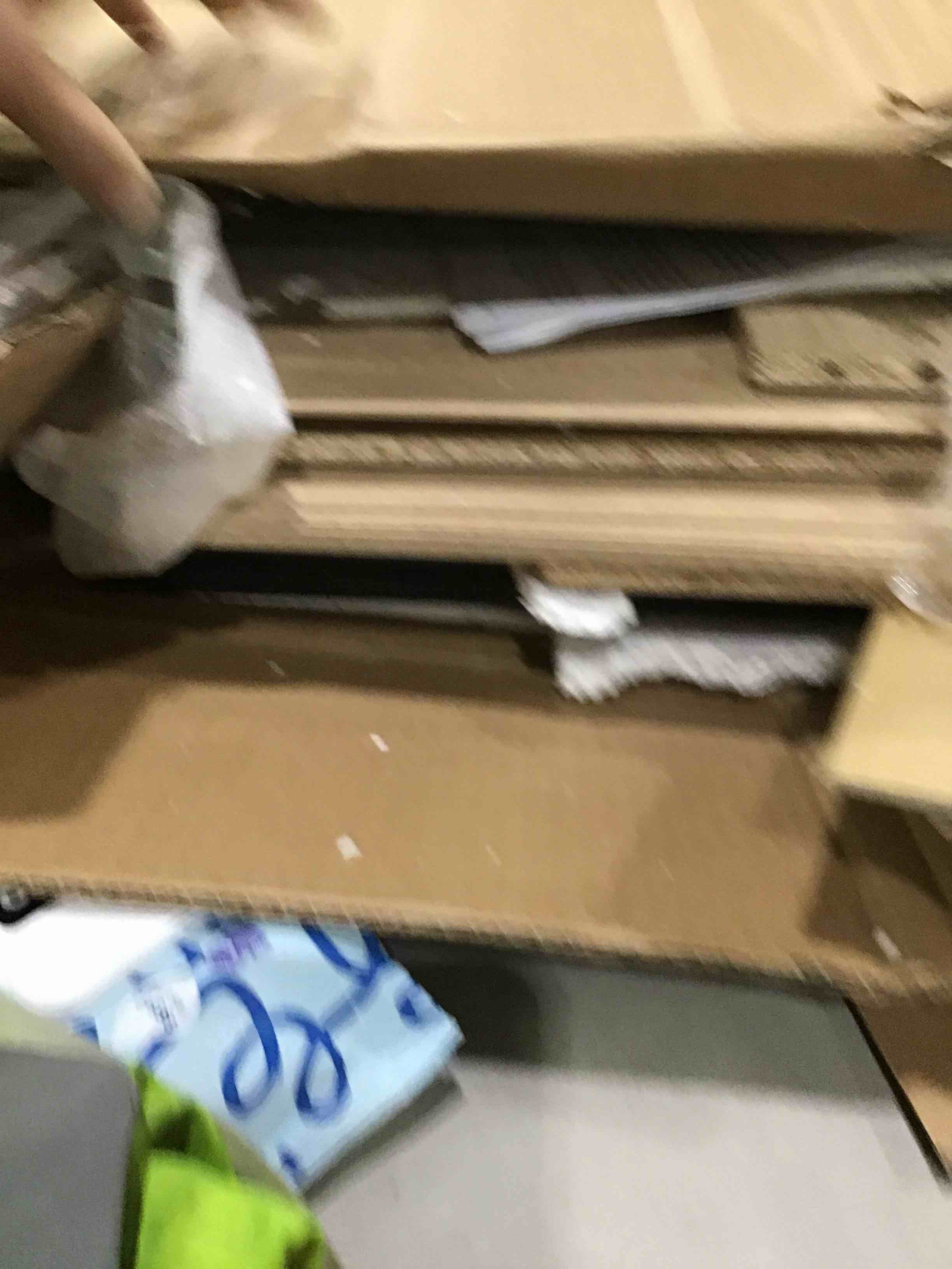 https://s3.amazonaws.com/lotting-images-prod/bidfta/PNK1597300_1750863988280.jpeg