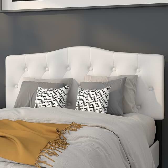 White headboard and footboard *unsure of size ,used*