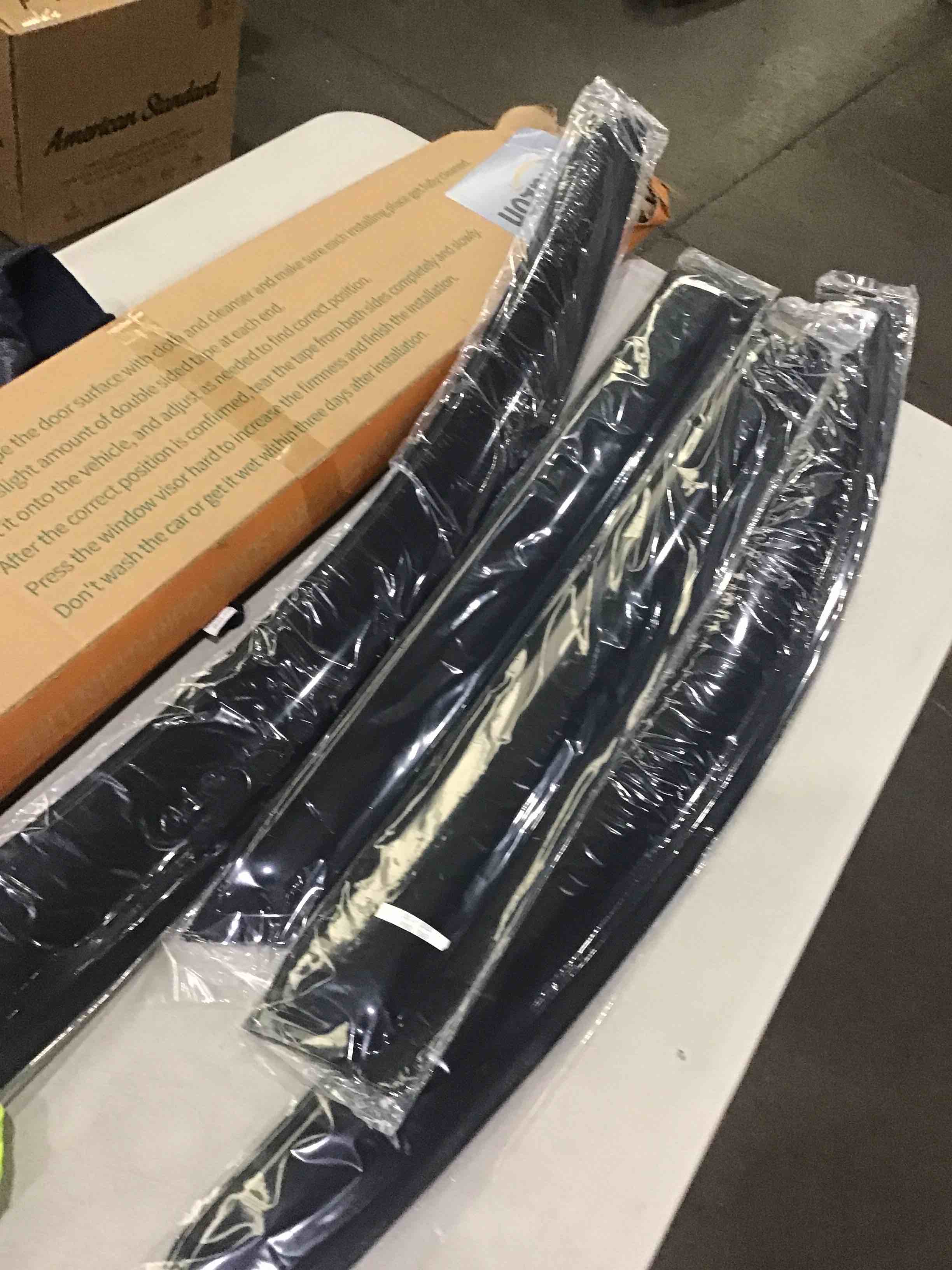 https://s3.amazonaws.com/lotting-images-prod/bidfta/PNK1597514_1751289512787.jpeg