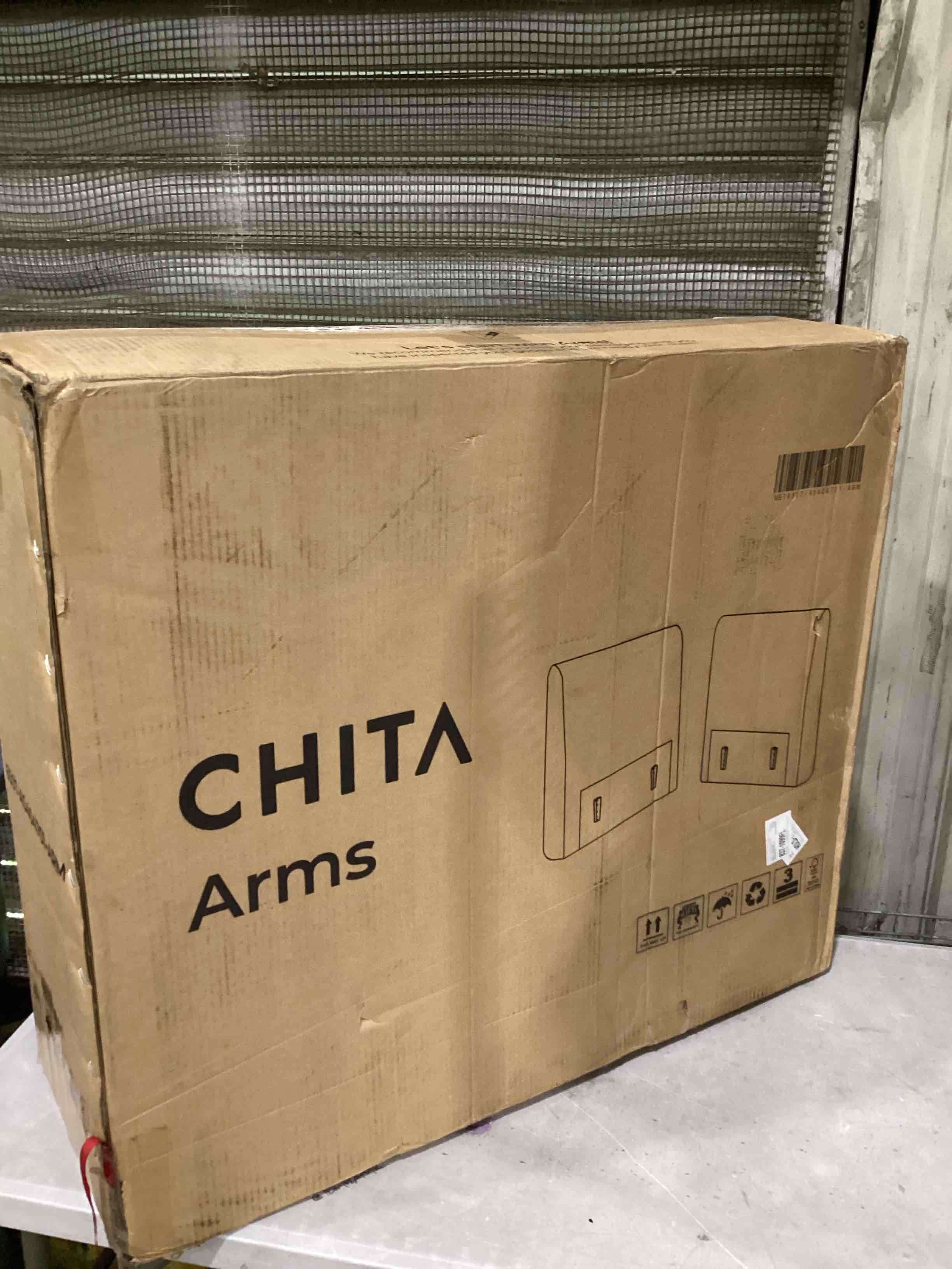 https://s3.amazonaws.com/lotting-images-prod/bidfta/PNK1597776_1752587769011.jpeg