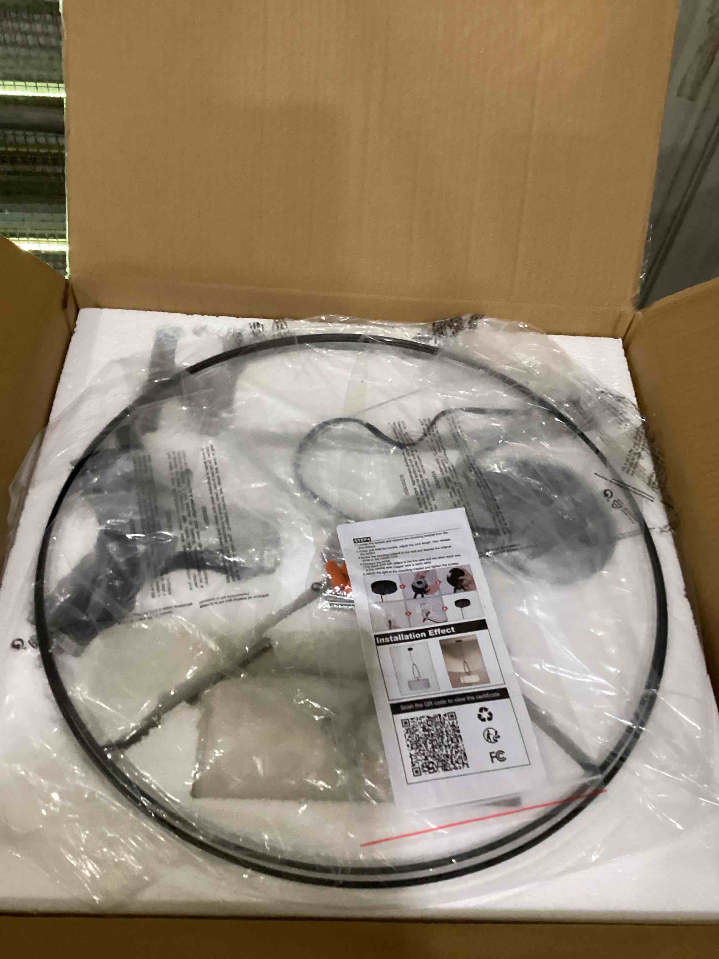 https://s3.amazonaws.com/lotting-images-prod/bidfta/PNK1597802_1752604002017.jpeg