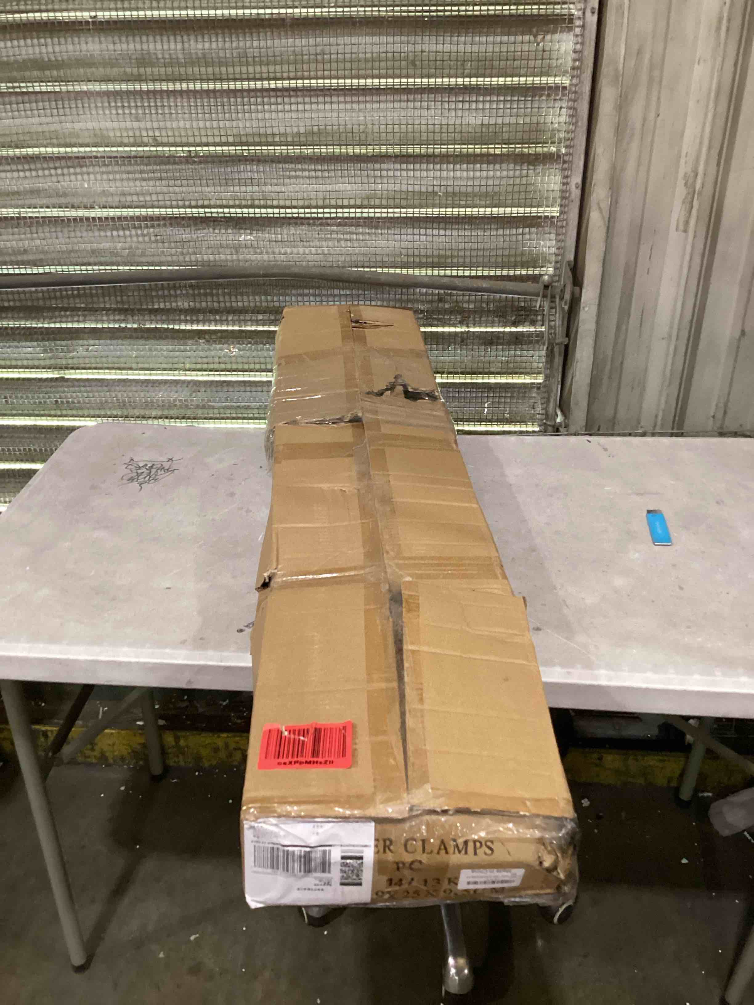 https://s3.amazonaws.com/lotting-images-prod/bidfta/PNK1597814_1752607478421.jpeg