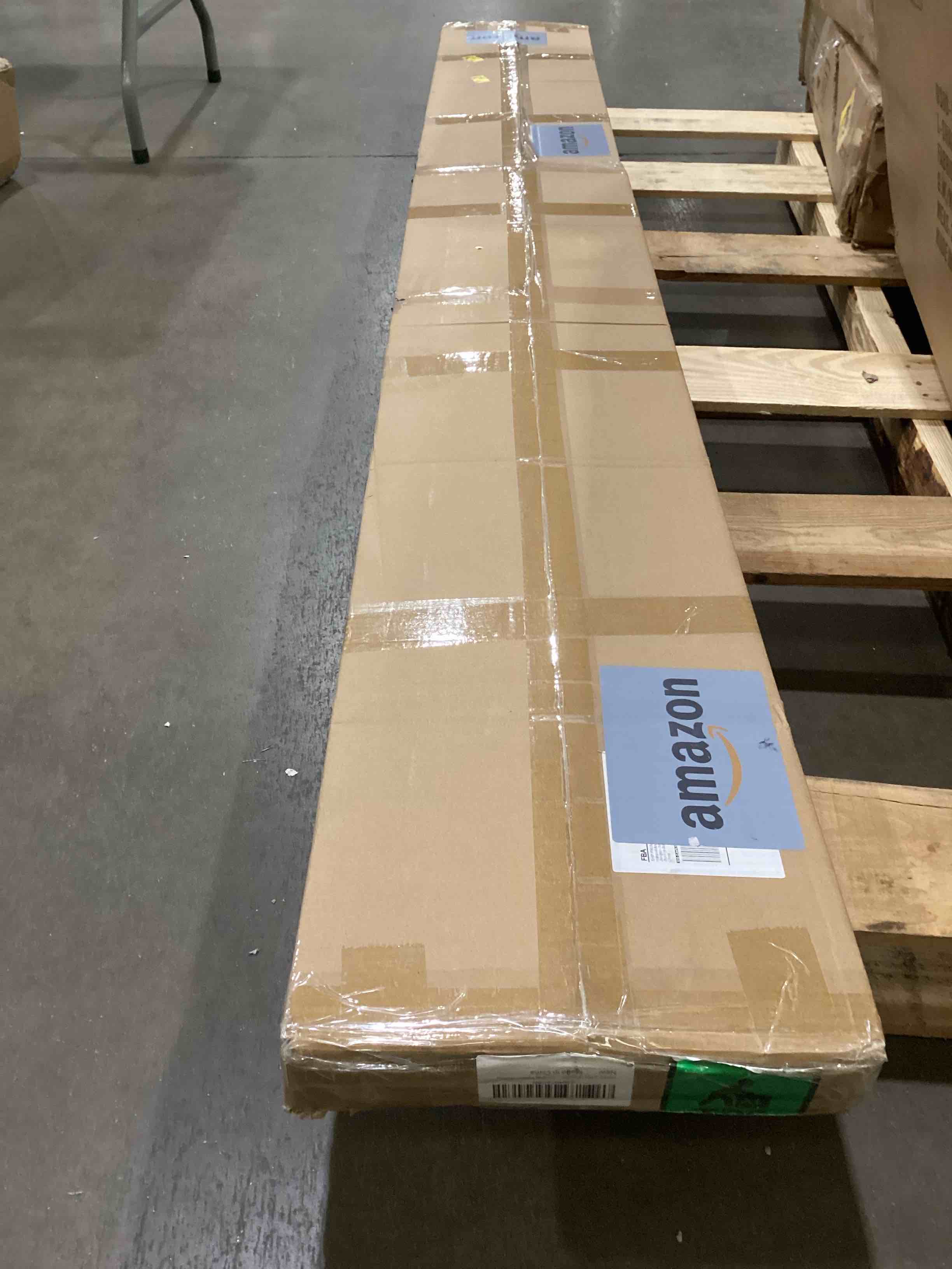 https://s3.amazonaws.com/lotting-images-prod/bidfta/PNK1605082_1743429529707.jpeg