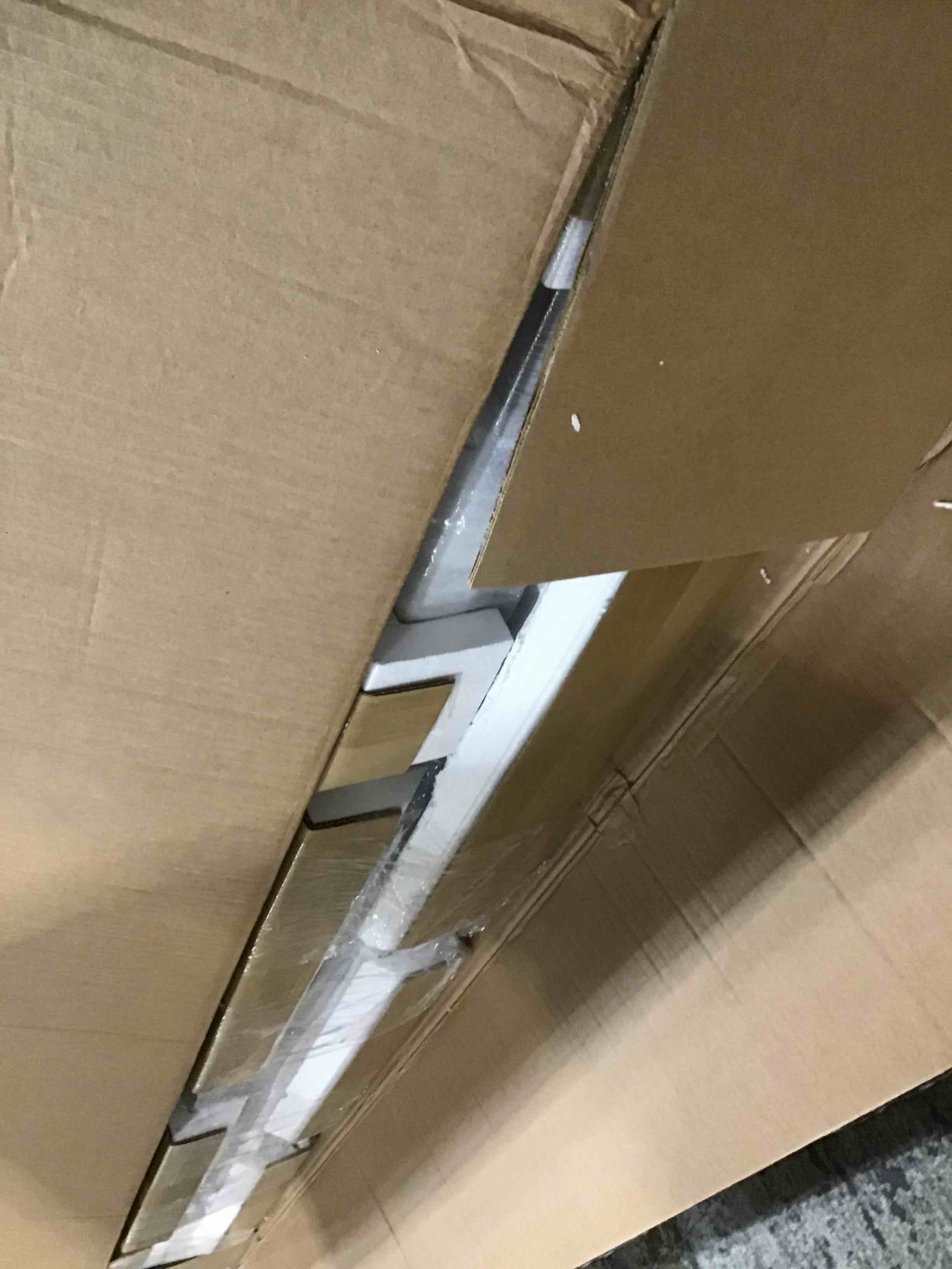 https://s3.amazonaws.com/lotting-images-prod/bidfta/PNK1606140_1752591886333.jpeg