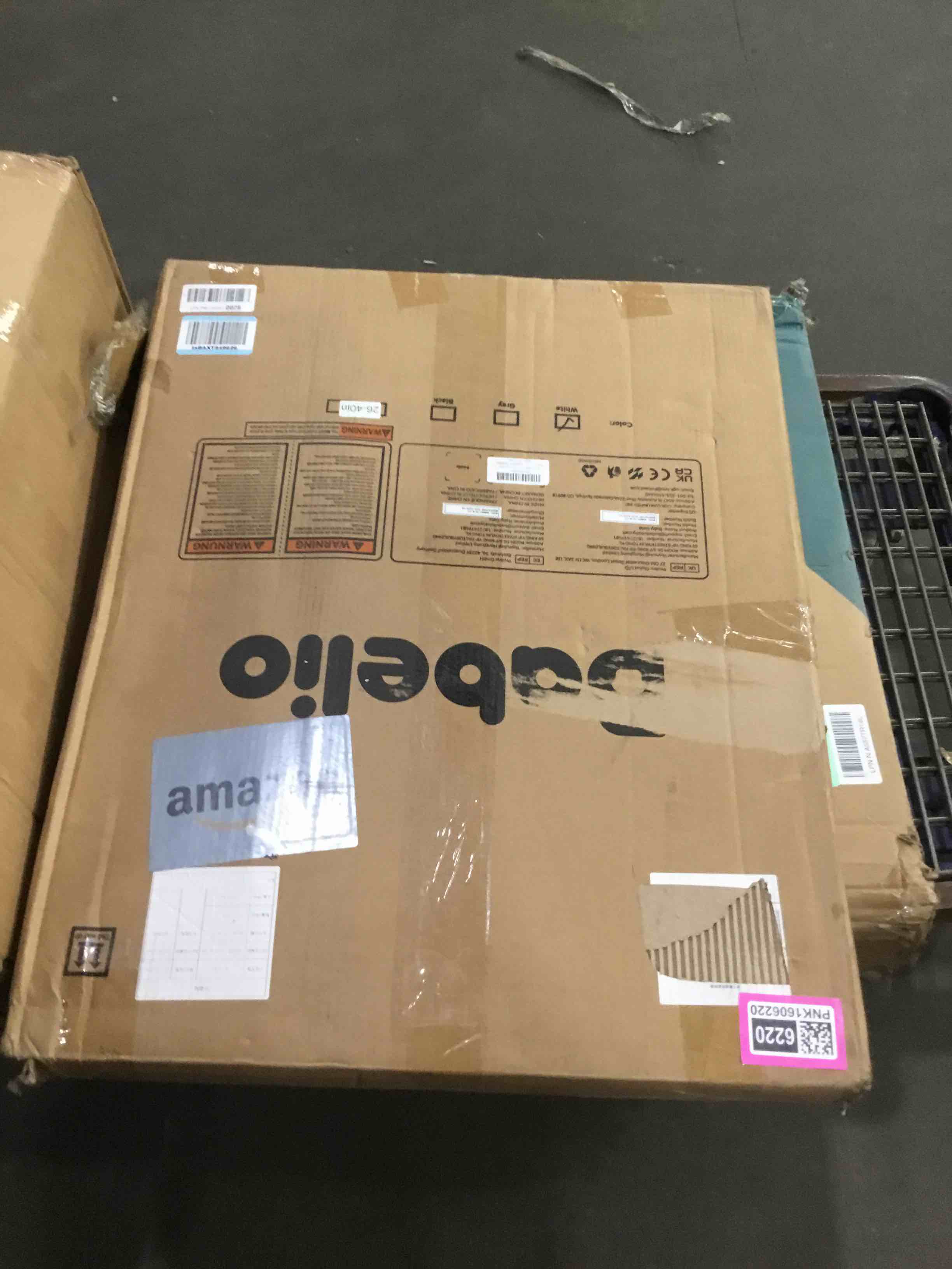 https://s3.amazonaws.com/lotting-images-prod/bidfta/PNK1606220_1752688521372.jpeg