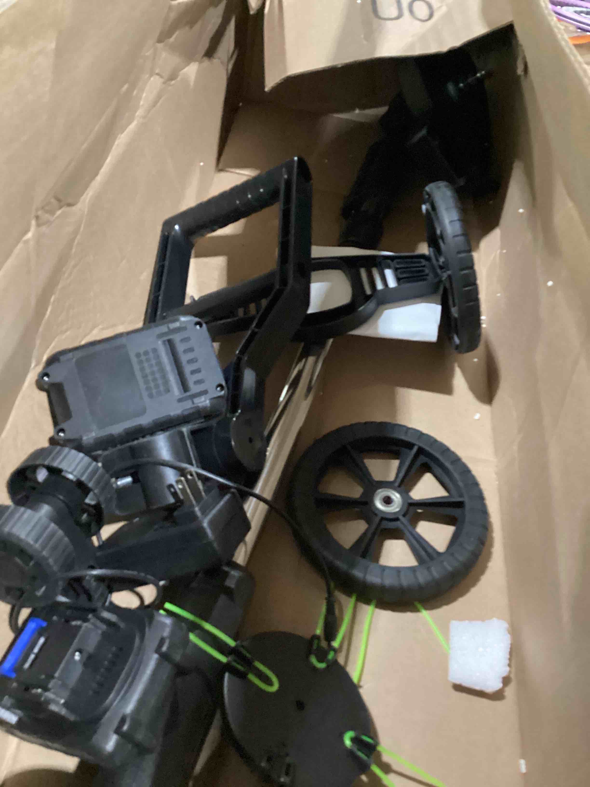 https://s3.amazonaws.com/lotting-images-prod/bidfta/PNK1606326_1753114551835.jpeg
