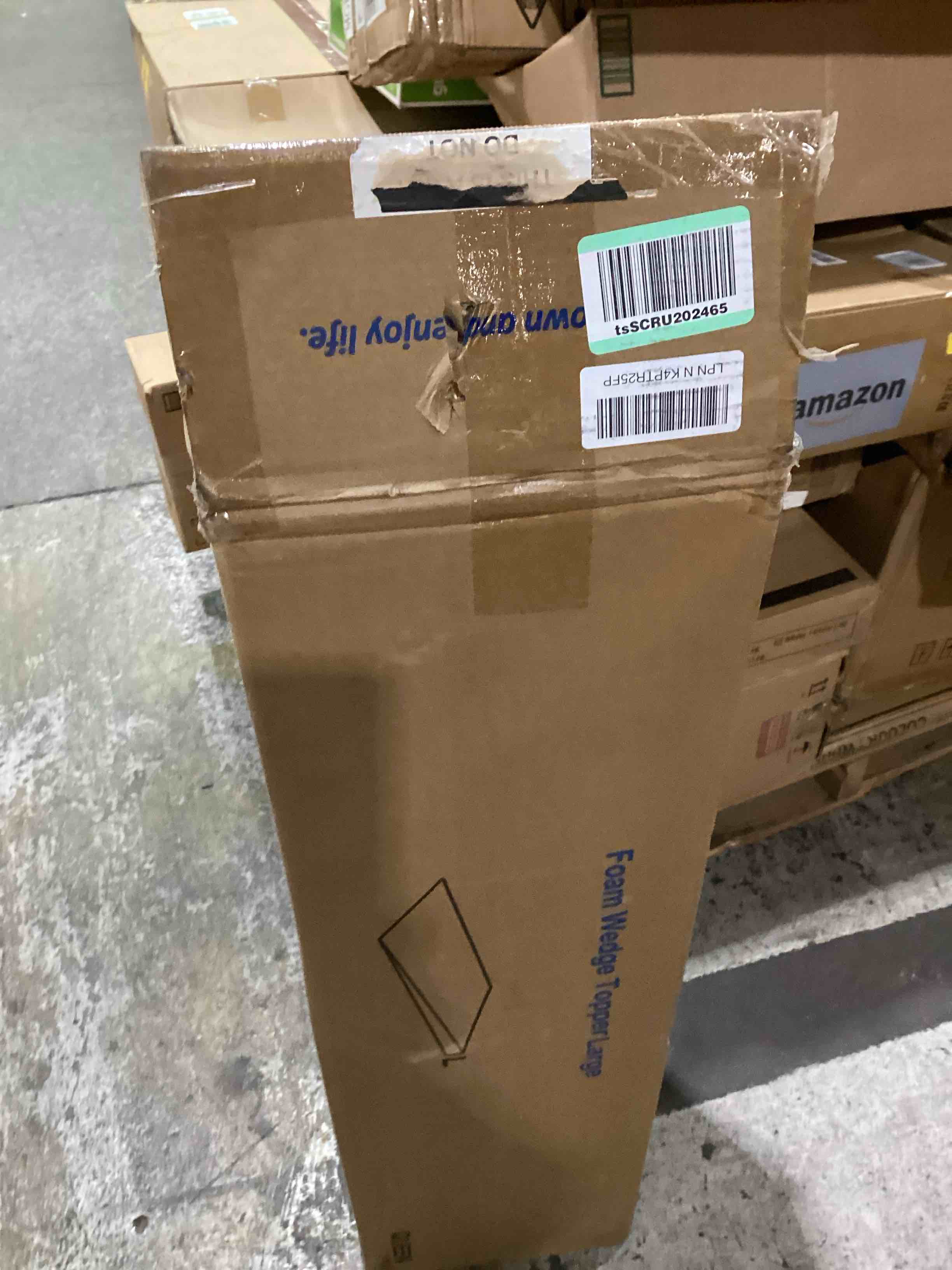 https://s3.amazonaws.com/lotting-images-prod/bidfta/PNK1606331_1753115766608.jpeg