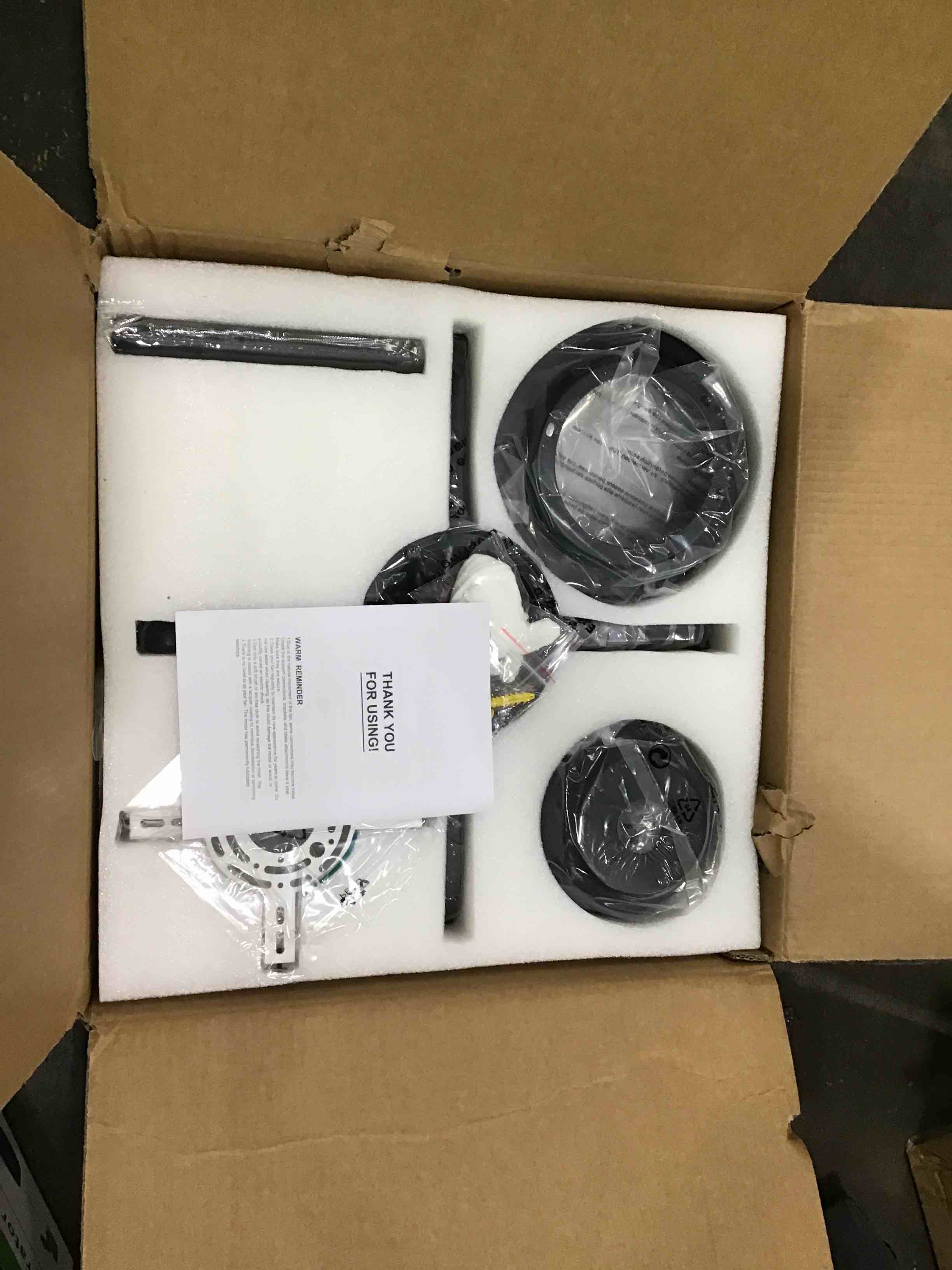 https://s3.amazonaws.com/lotting-images-prod/bidfta/PNK1609861_1746115428175.jpeg