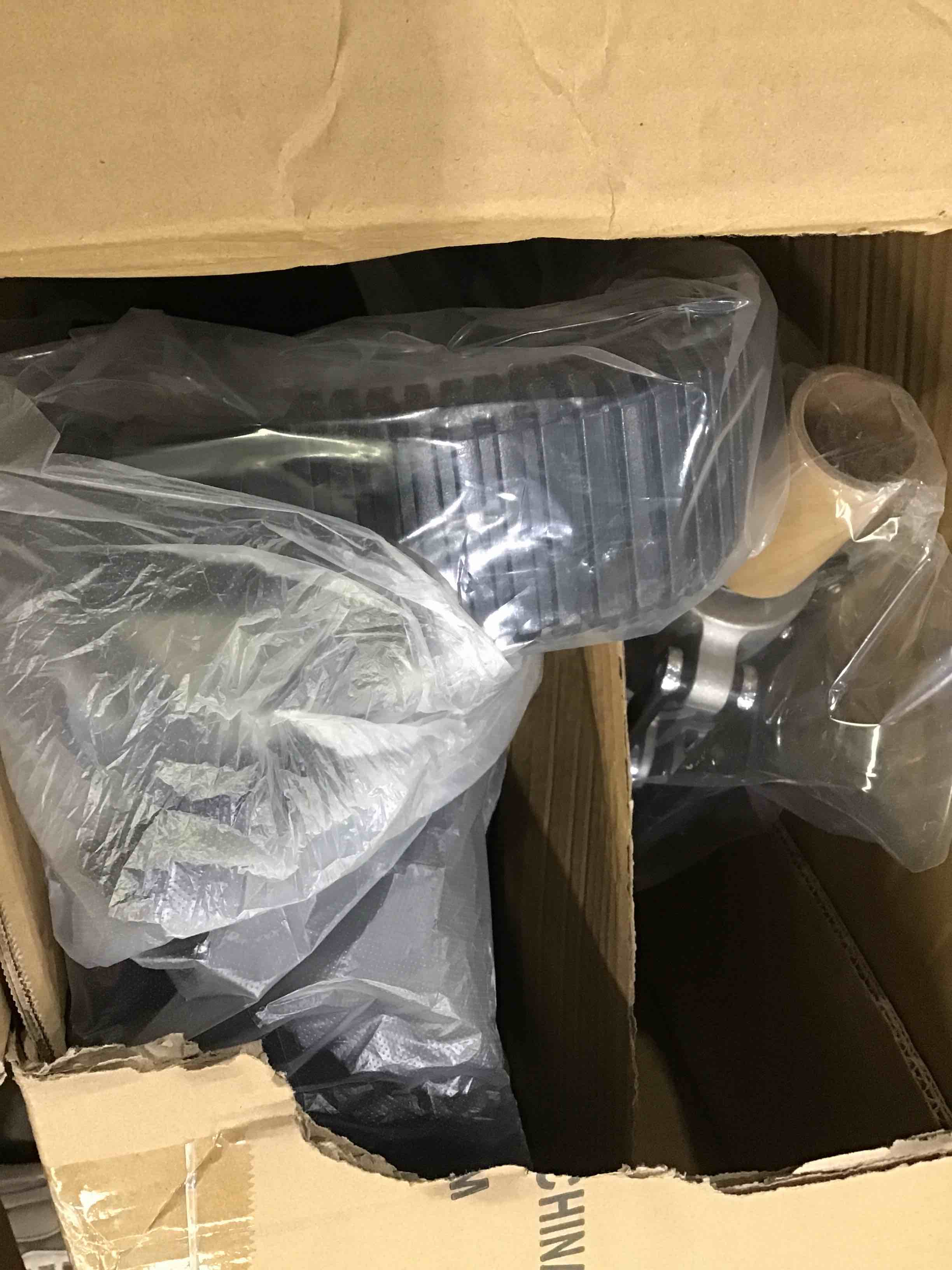 https://s3.amazonaws.com/lotting-images-prod/bidfta/PNK1610612_1746637674741.jpeg